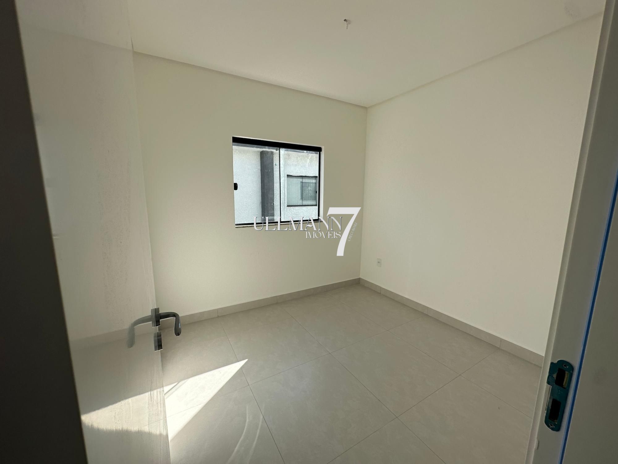 Sobrado de 3 quartos, 100m² no bairro Nossa Senhora de Fátima, em Penha | Eu Corretor