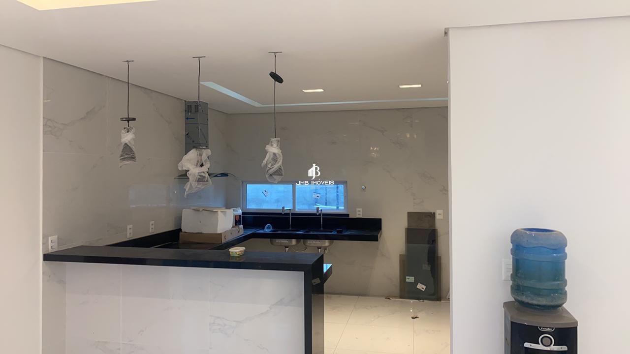 Casa de Condomínio à venda com 4 quartos, 250m² - Foto 4