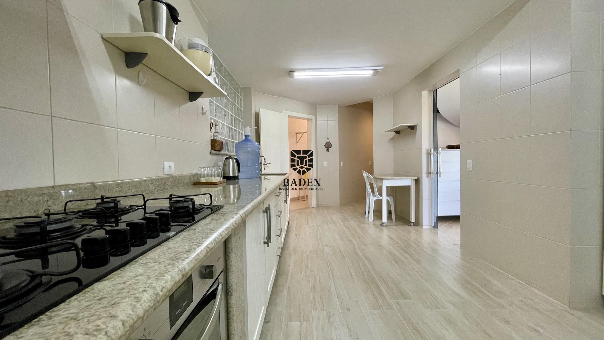 Casa de Condomínio à venda e aluguel com 5 quartos, 420m² - Foto 17