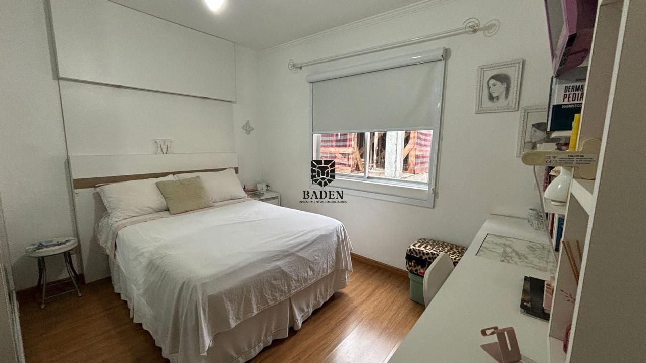 Apartamento à venda com 3 quartos, 262m² - Foto 14