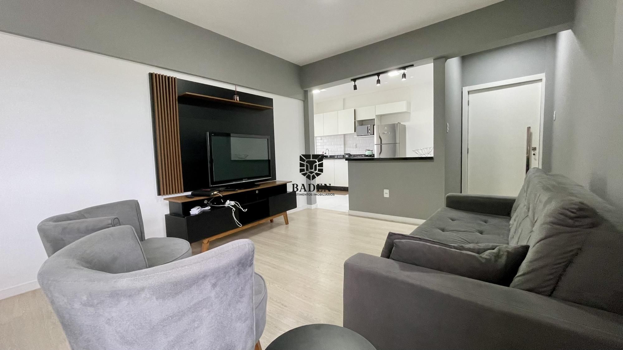 Apartamento para alugar com 3 quartos, 125m² - Foto 18