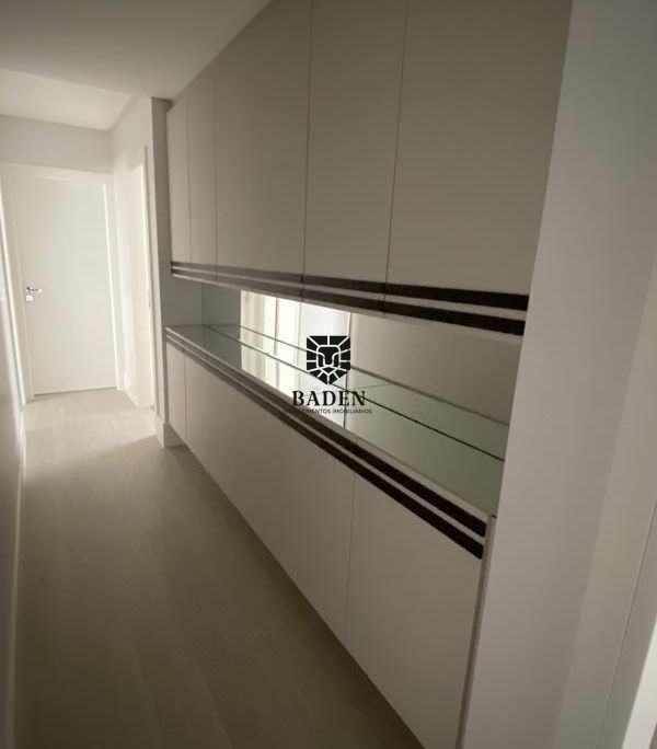 Apartamento à venda com 4 quartos, 237m² - Foto 16