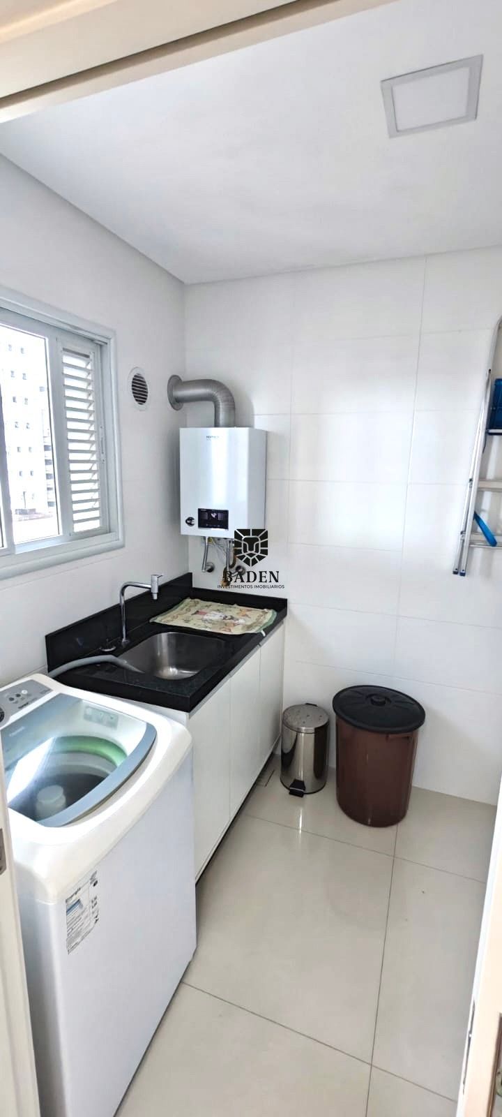 Apartamento à venda com 4 quartos, 186m² - Foto 11