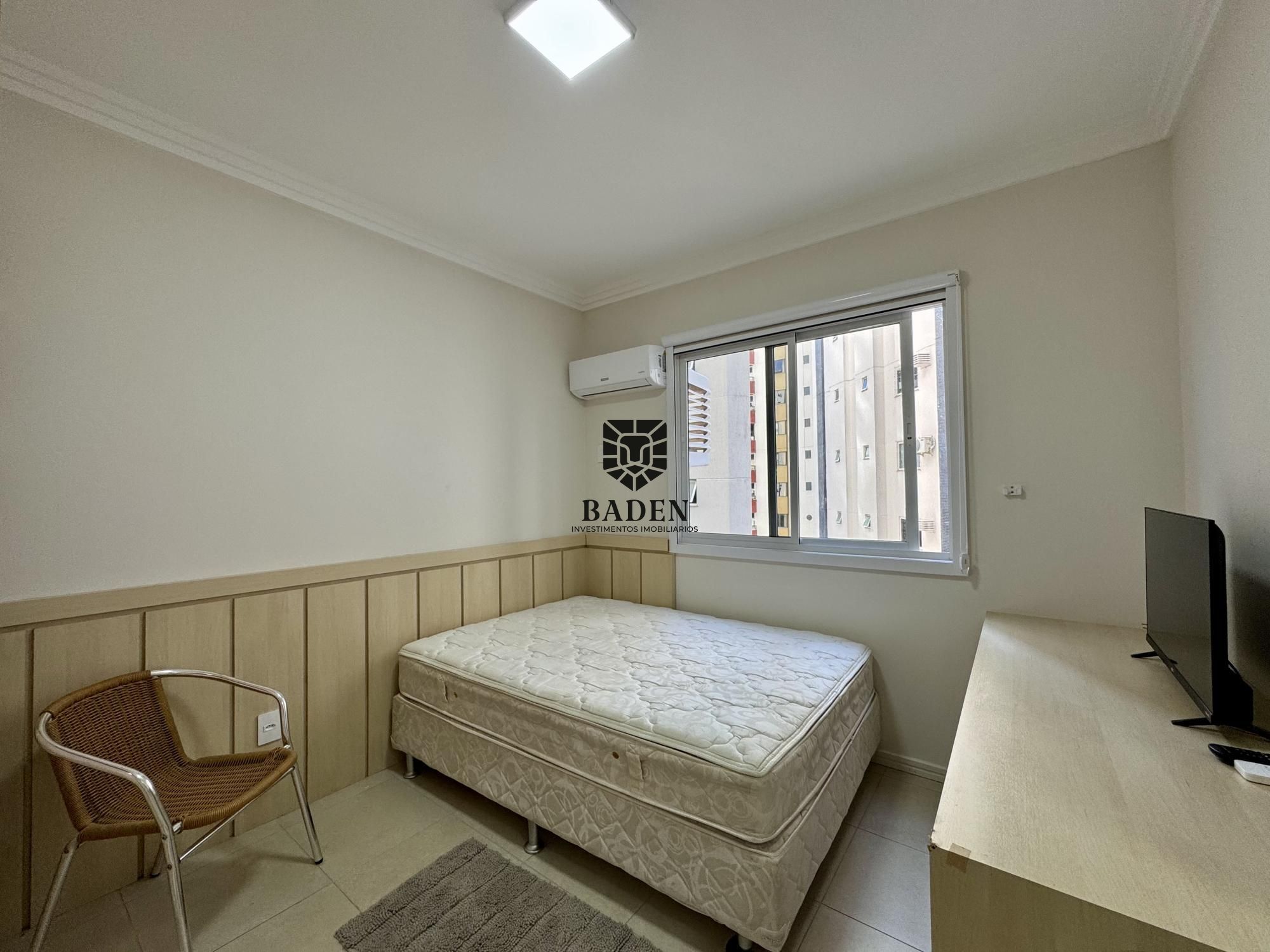 Apartamento para alugar com 3 quartos, 140m² - Foto 29