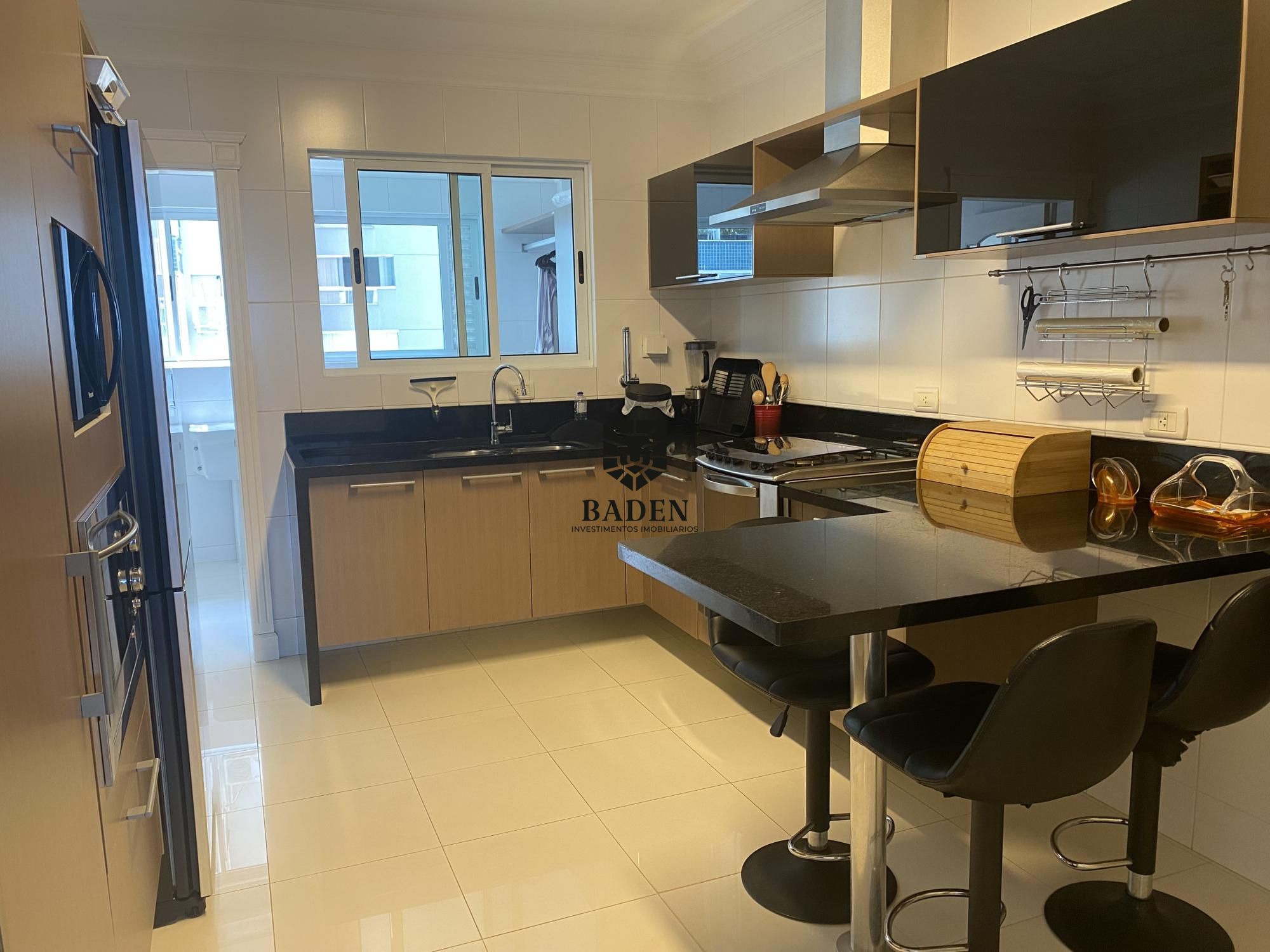 Apartamento à venda com 3 quartos, 173m² - Foto 12