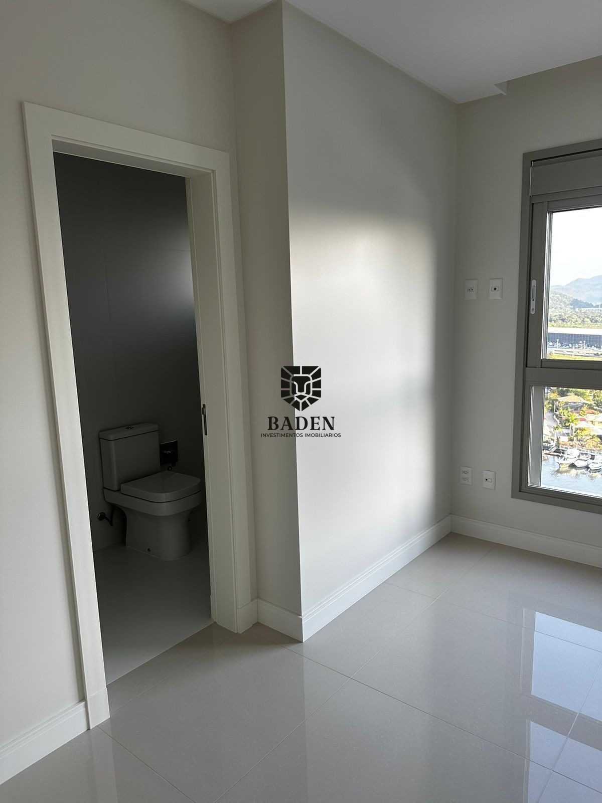 Apartamento à venda com 4 quartos, 160m² - Foto 6