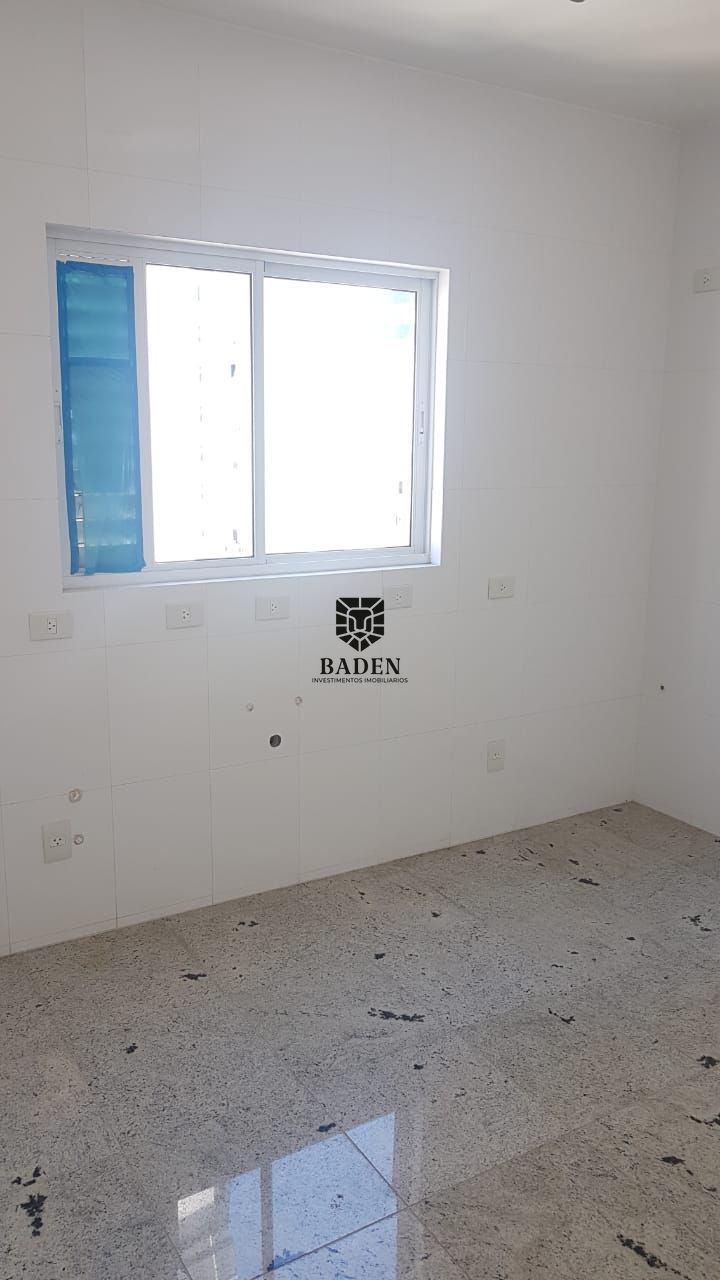 Apartamento à venda com 3 quartos, 151m² - Foto 14