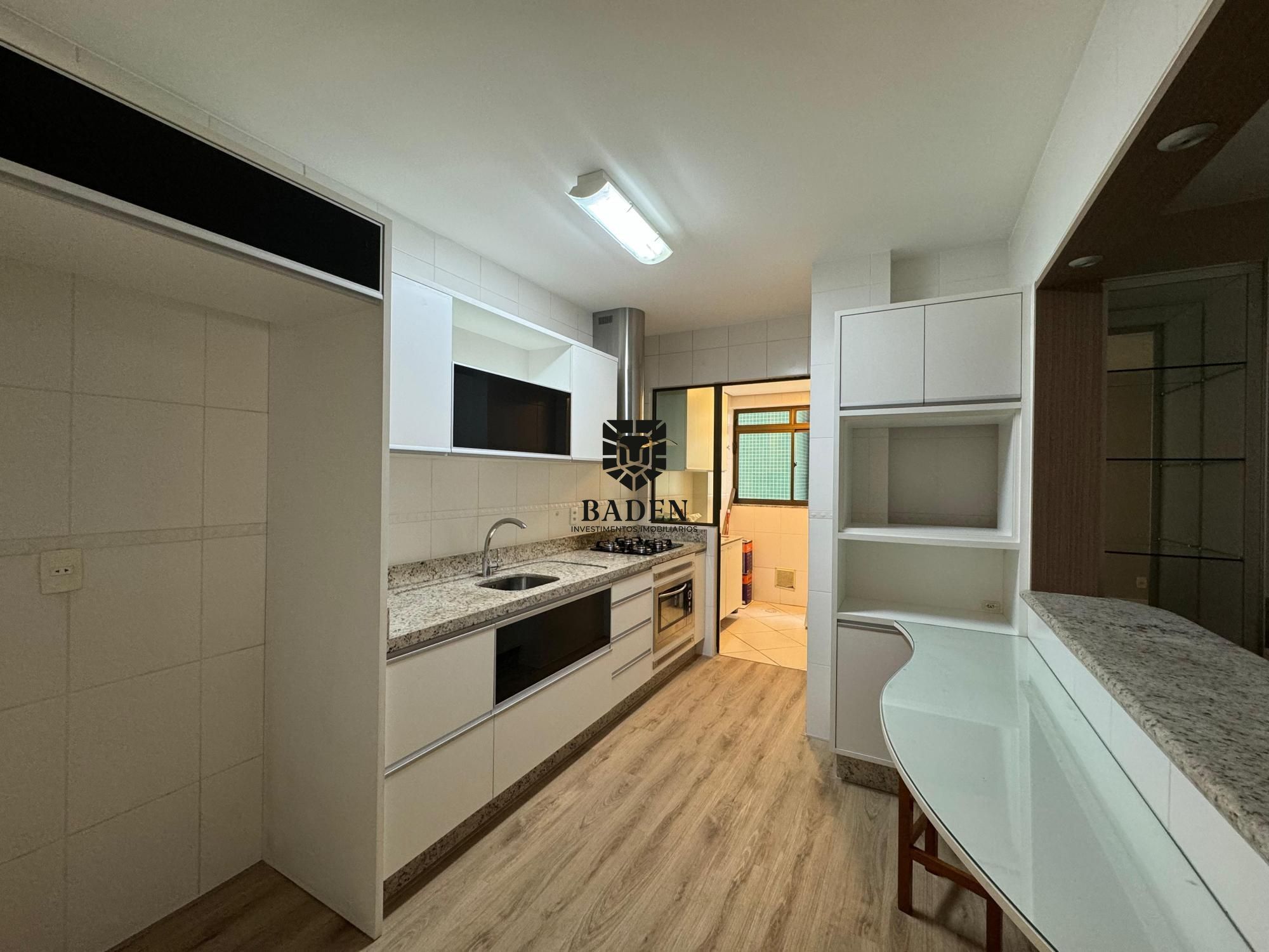 Apartamento à venda com 3 quartos, 97m² - Foto 6