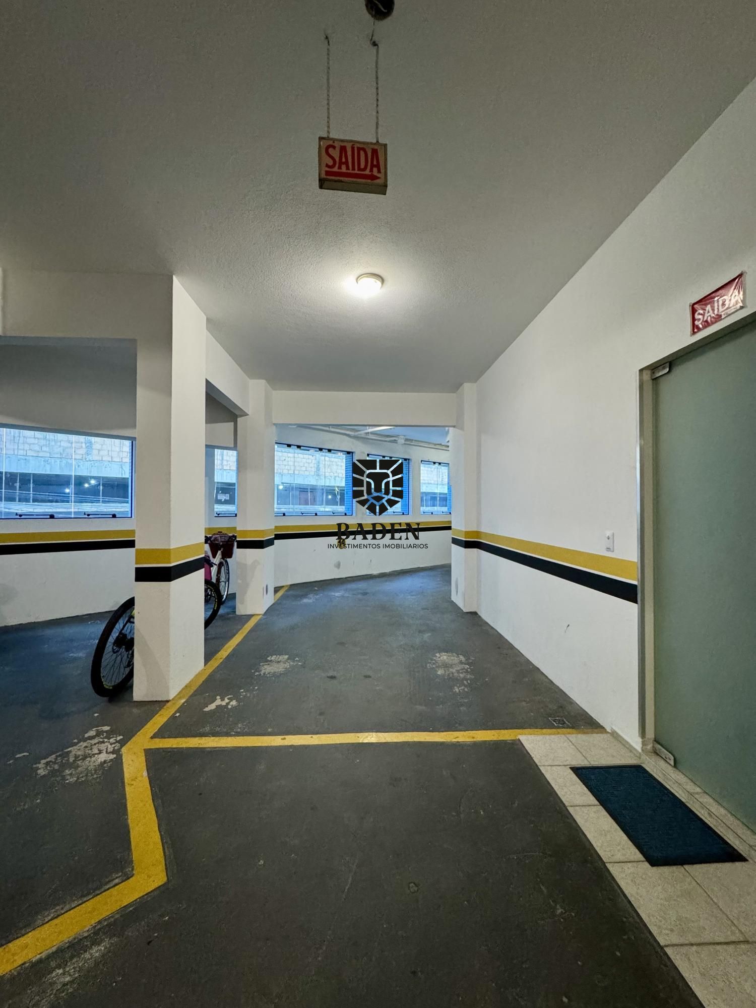Apartamento para alugar com 3 quartos, 140m² - Foto 40