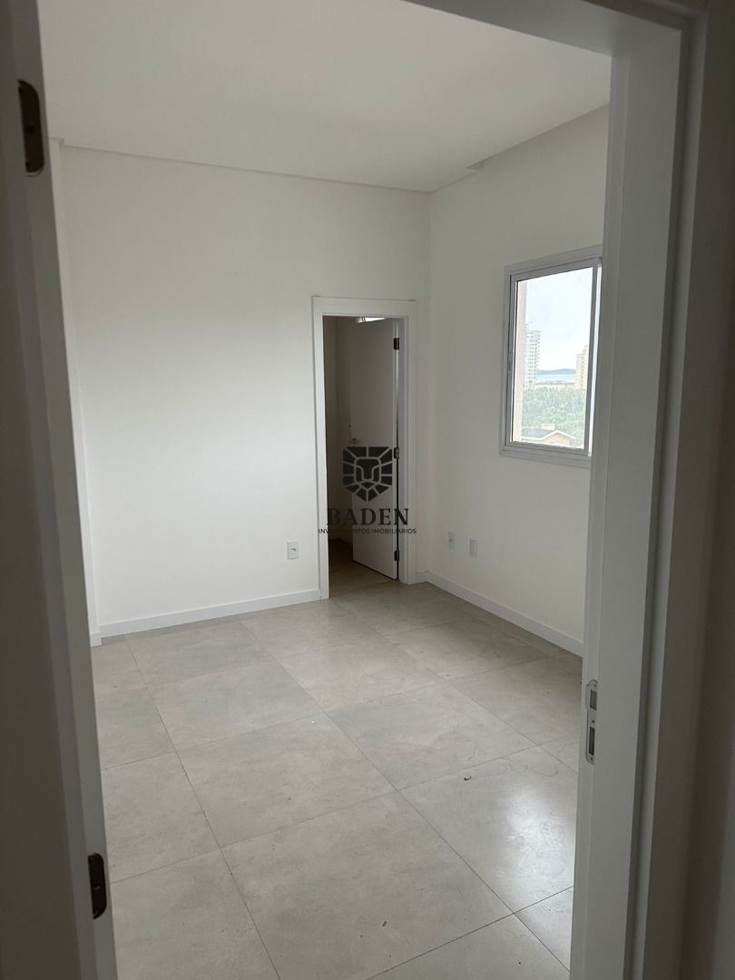 Apartamento à venda com 2 quartos, 73m² - Foto 24