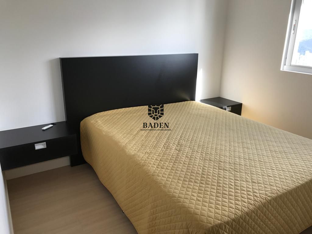 Apartamento à venda com 3 quartos, 121m² - Foto 14