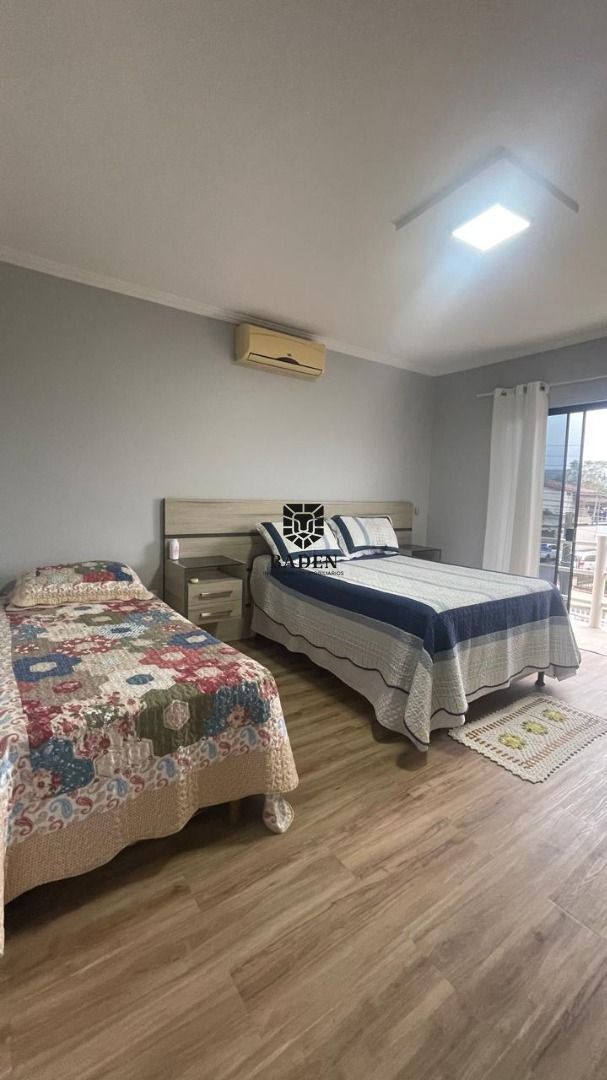 Casa para alugar com 4 quartos, 288m² - Foto 18