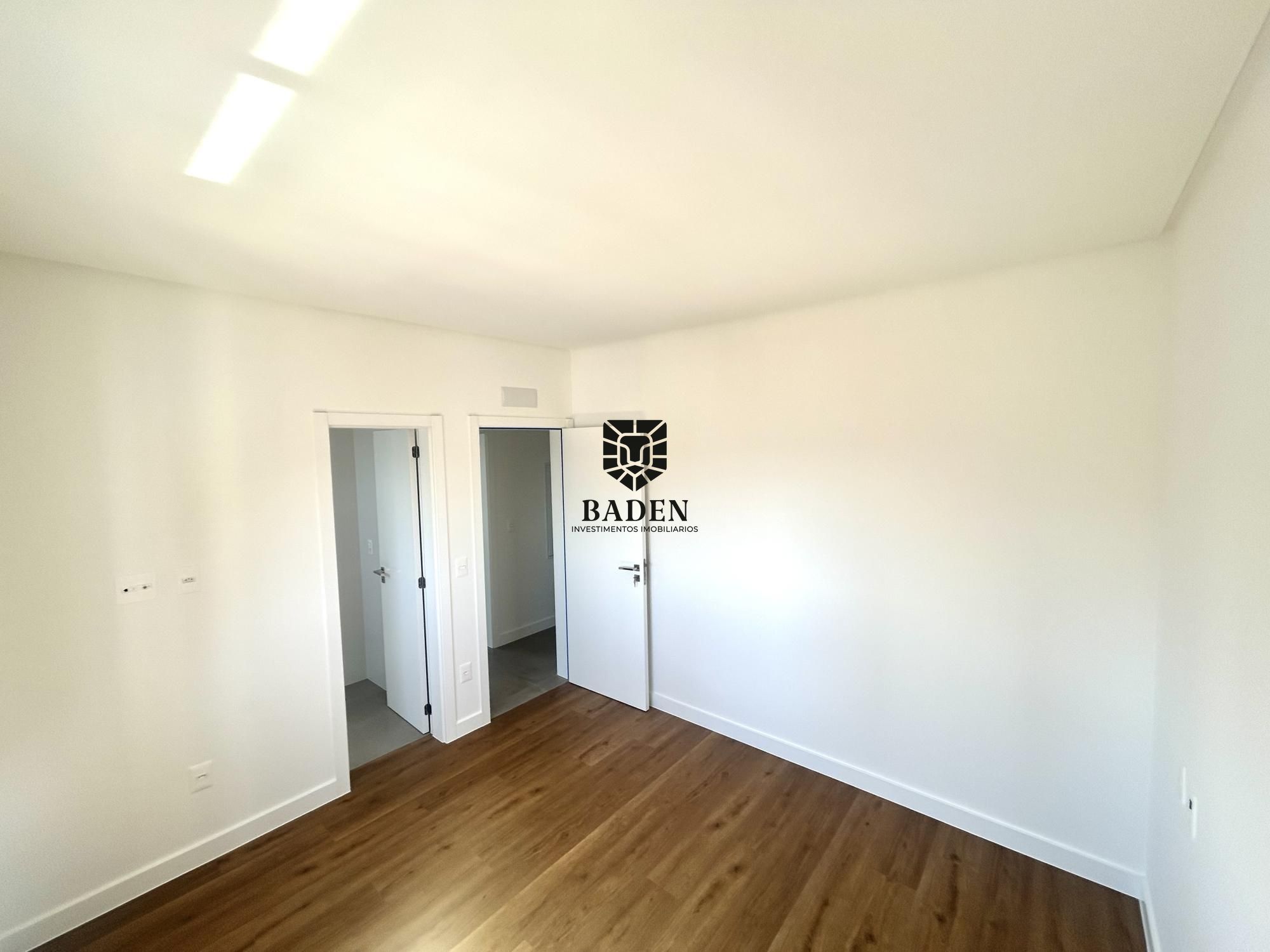 Apartamento à venda com 4 quartos, 147m² - Foto 28