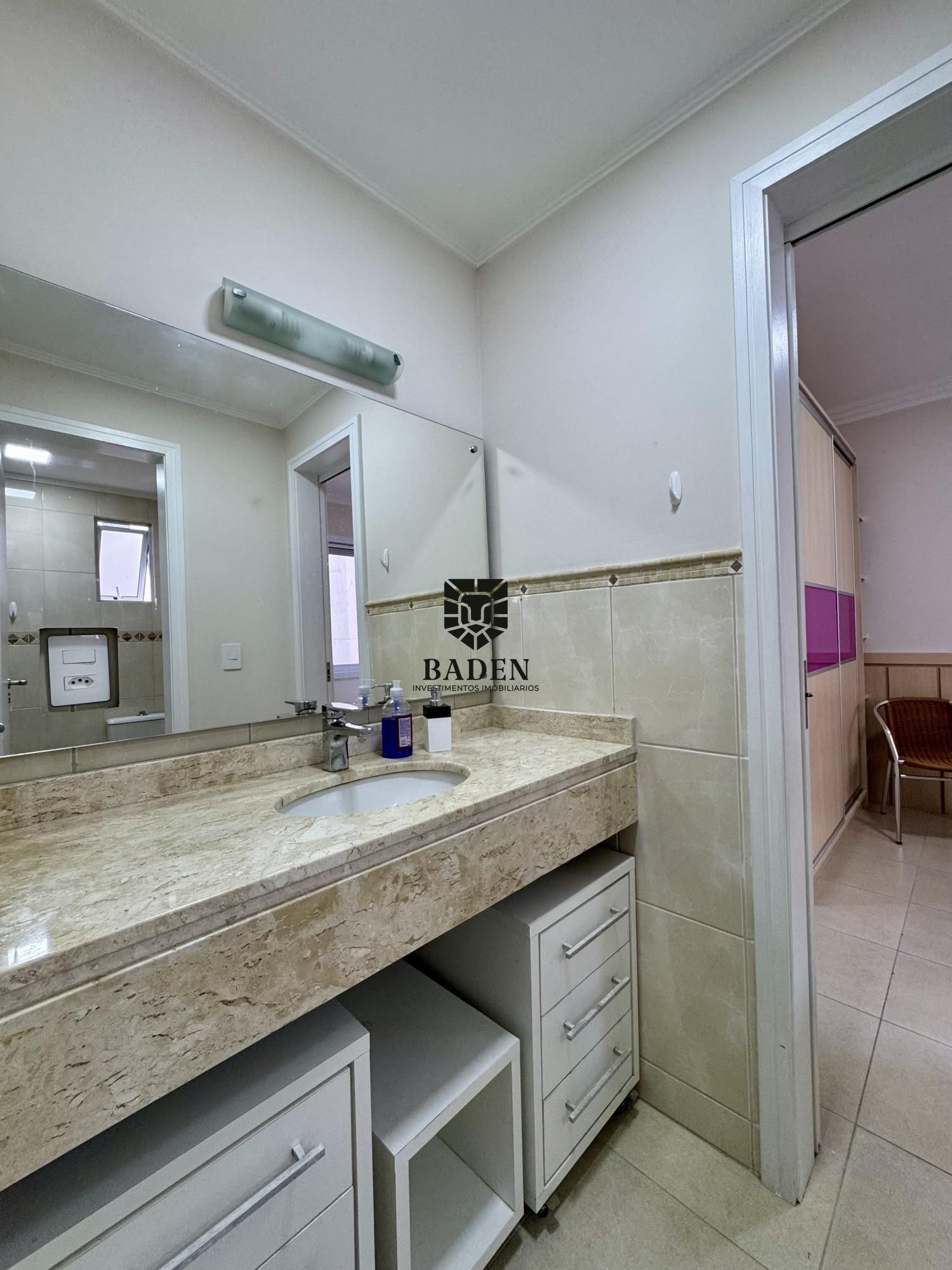 Apartamento para alugar com 3 quartos, 140m² - Foto 34