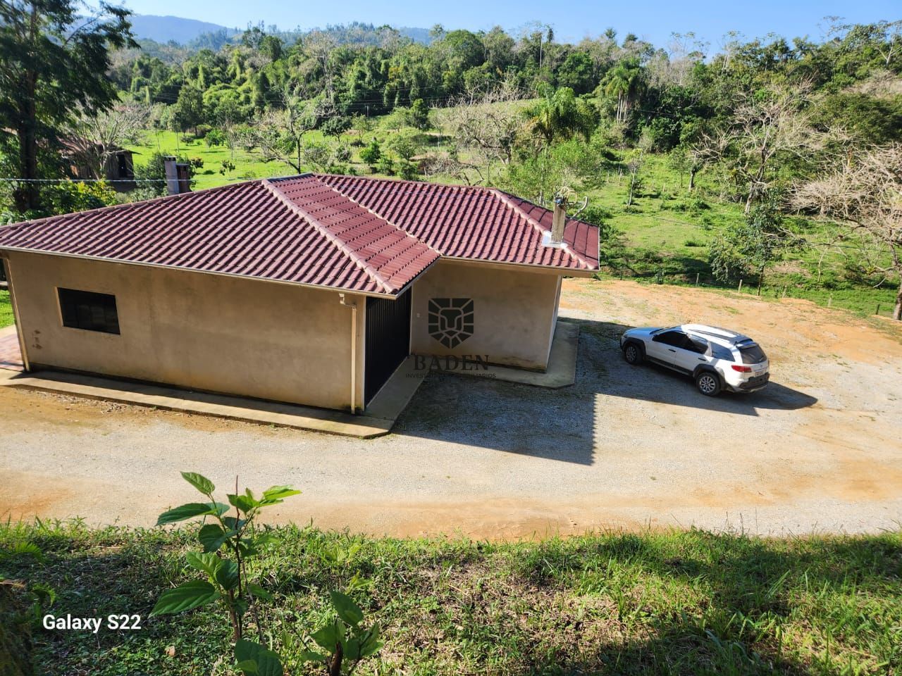 Fazenda à venda com 3 quartos, 150m² - Foto 1