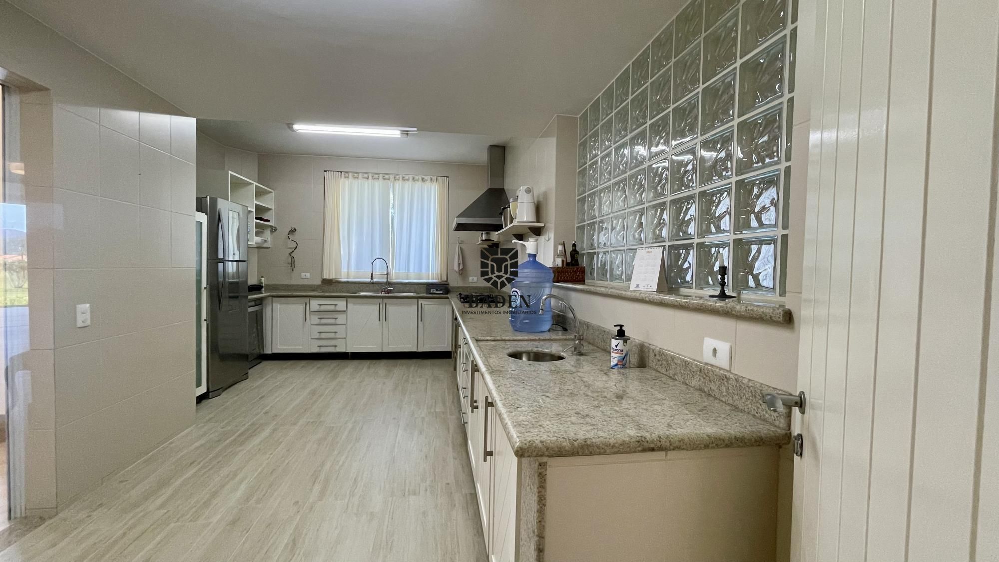 Casa de Condomínio à venda e aluguel com 5 quartos, 420m² - Foto 12