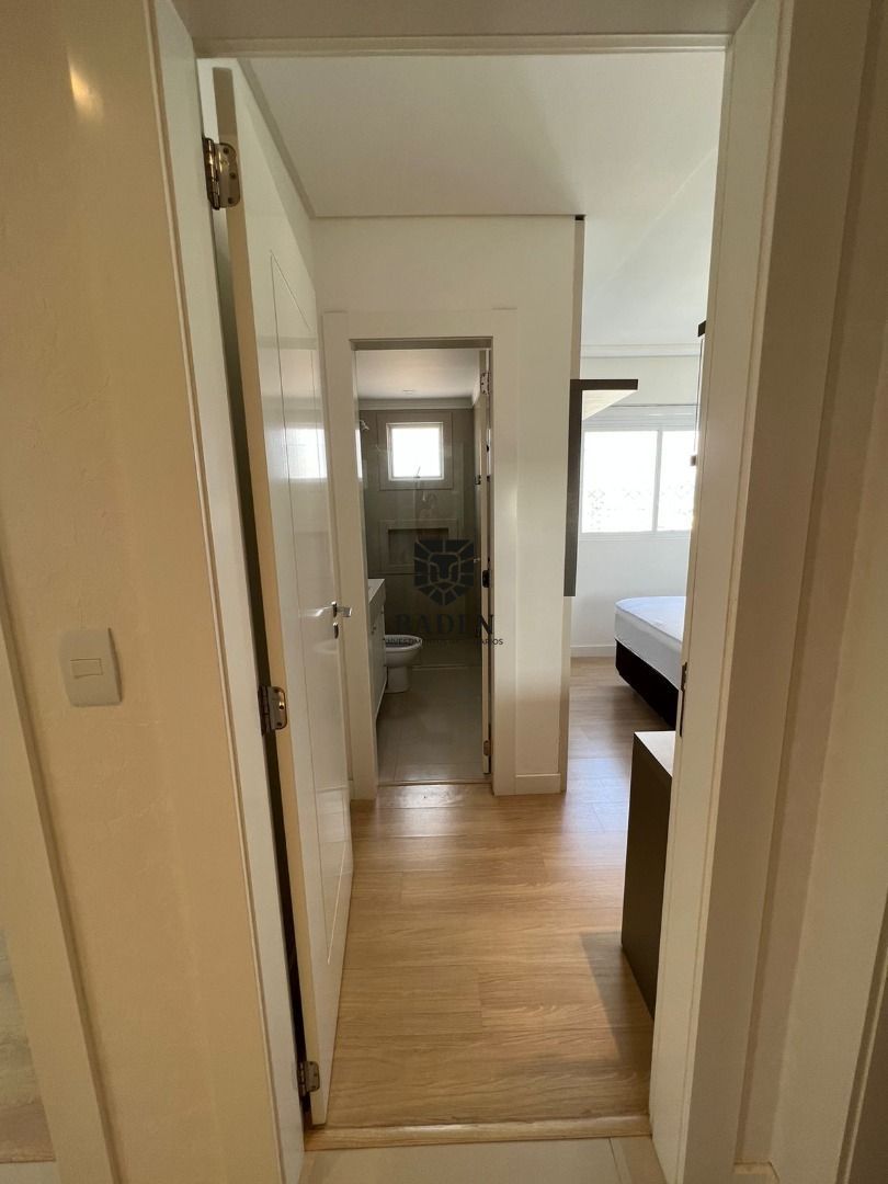 Apartamento à venda com 4 quartos, 157m² - Foto 33