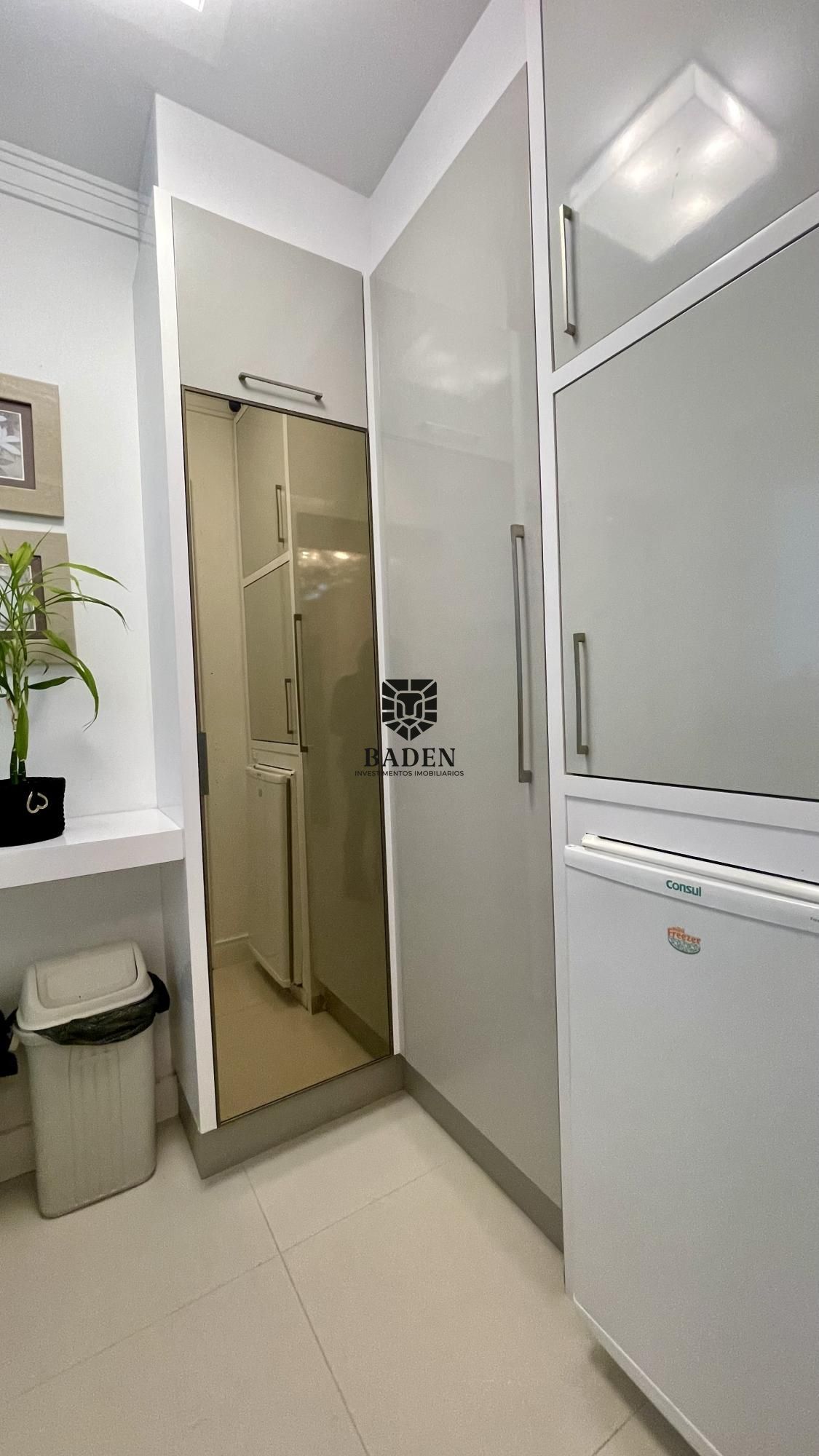 Apartamento para alugar com 4 quartos, 280m² - Foto 56