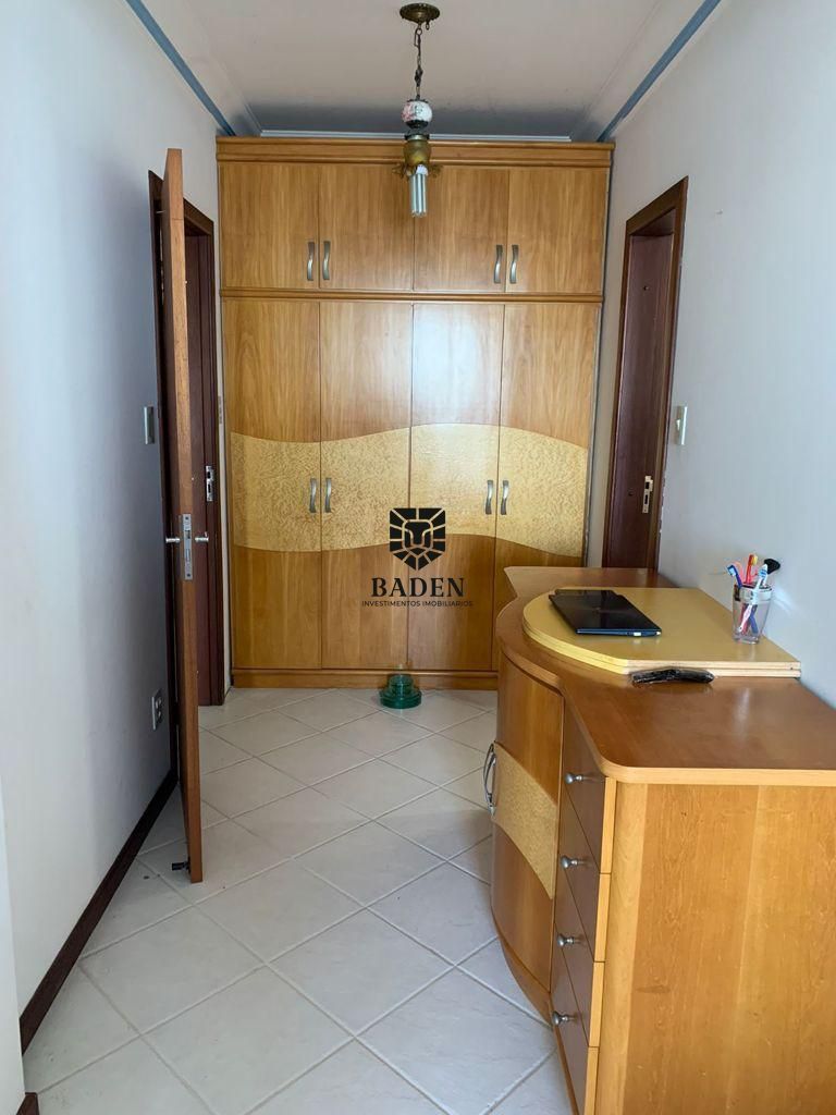 Apartamento à venda com 3 quartos, 160m² - Foto 11