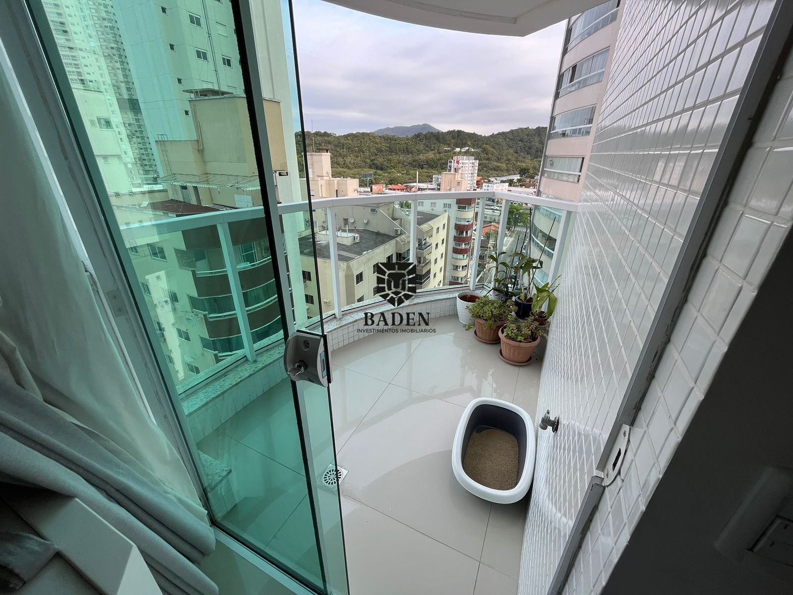 Apartamento à venda com 3 quartos, 134m² - Foto 9