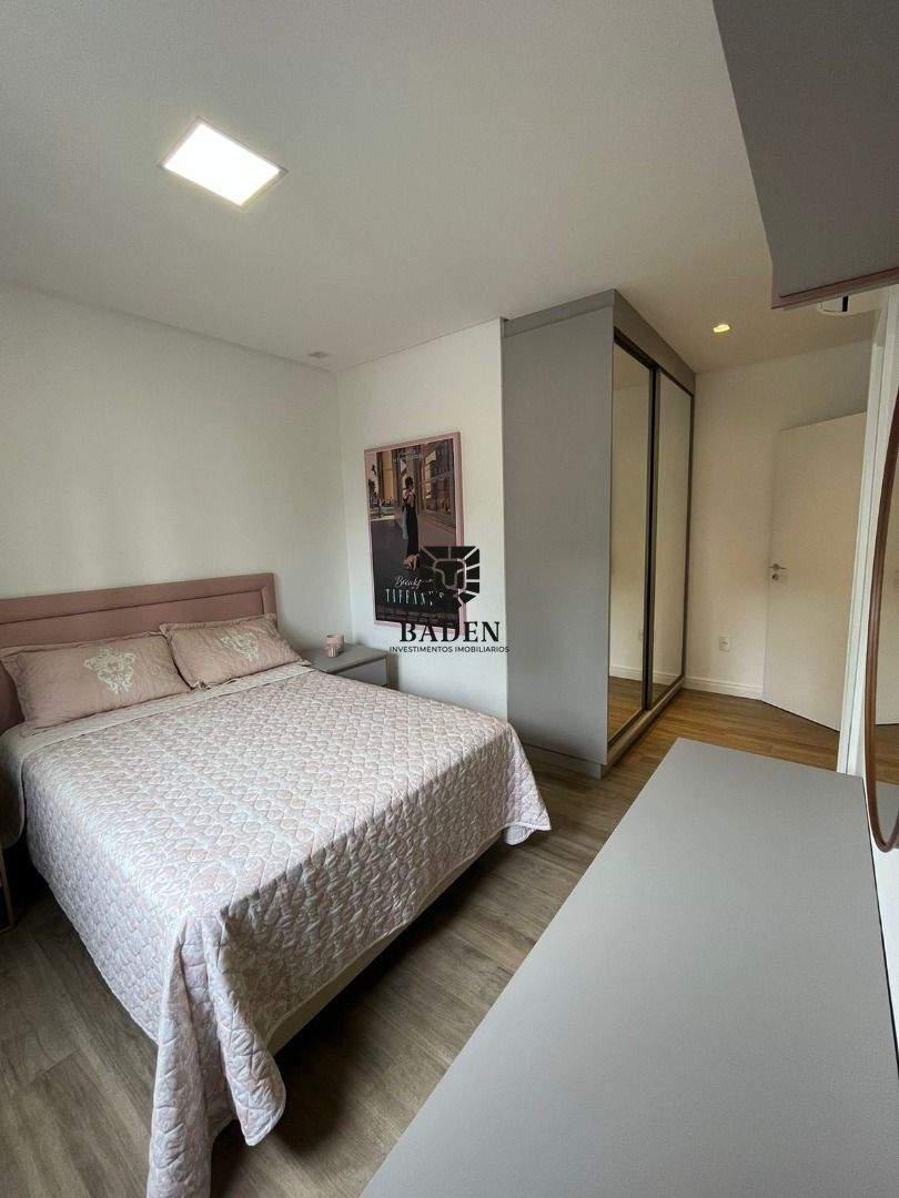 Apartamento para alugar com 3 quartos, 192m² - Foto 19