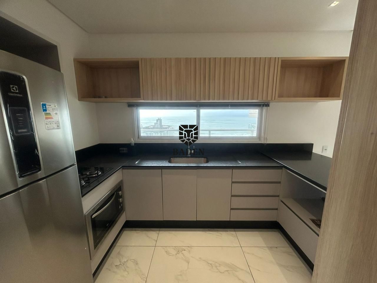 Apartamento para alugar com 3 quartos, 126m² - Foto 11