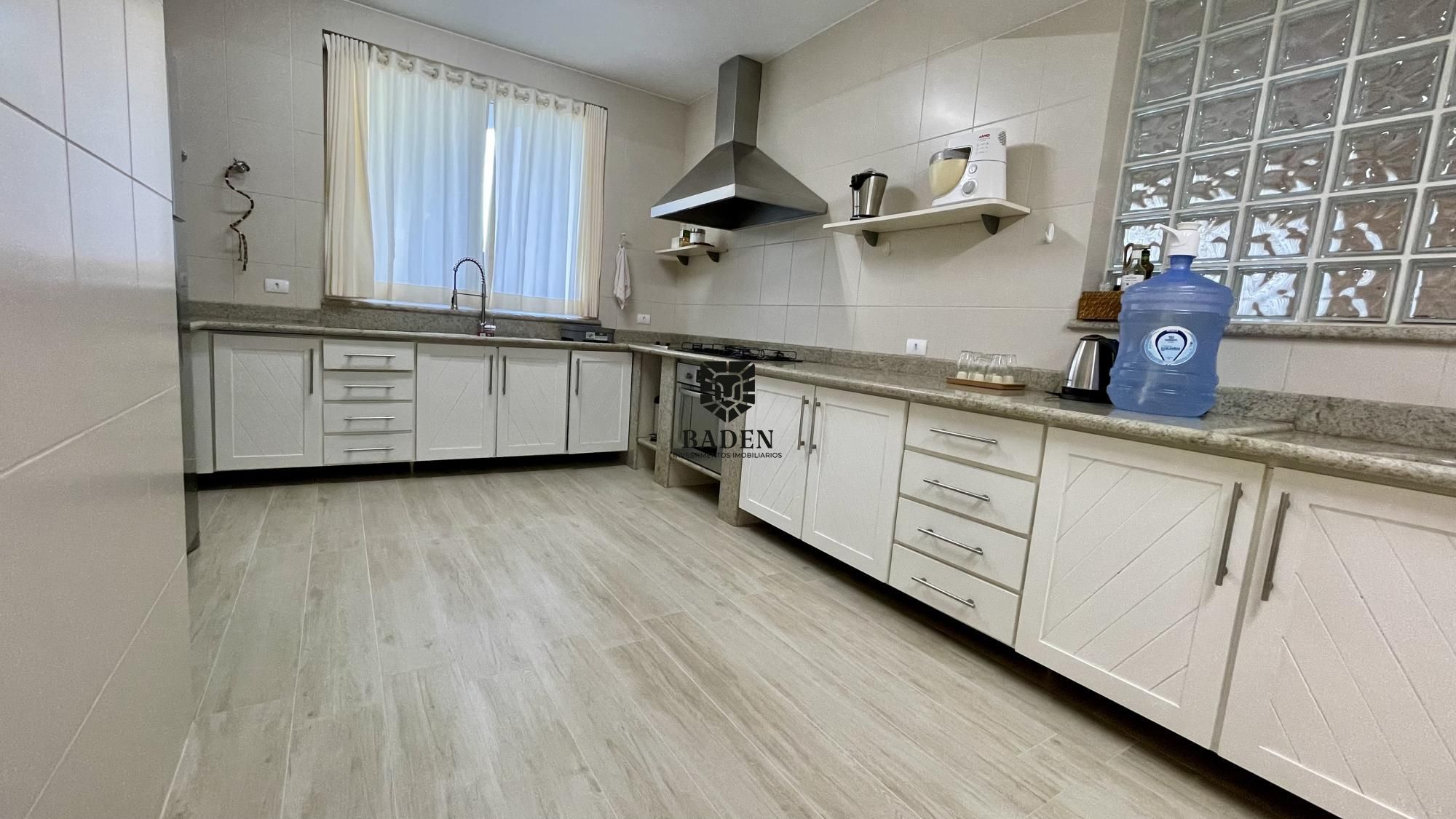 Casa de Condomínio à venda e aluguel com 5 quartos, 420m² - Foto 18