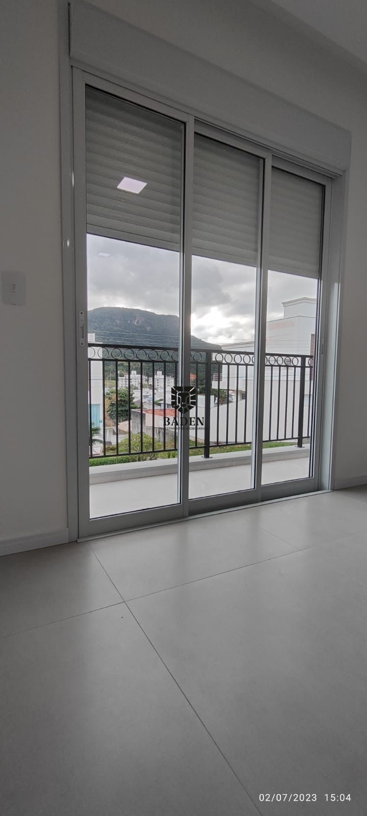 Casa à venda com 3 quartos, 208m² - Foto 5