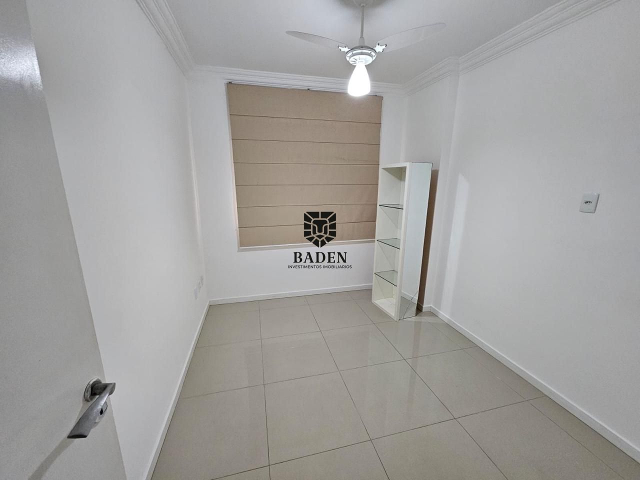 Apartamento à venda com 3 quartos, 99m² - Foto 3