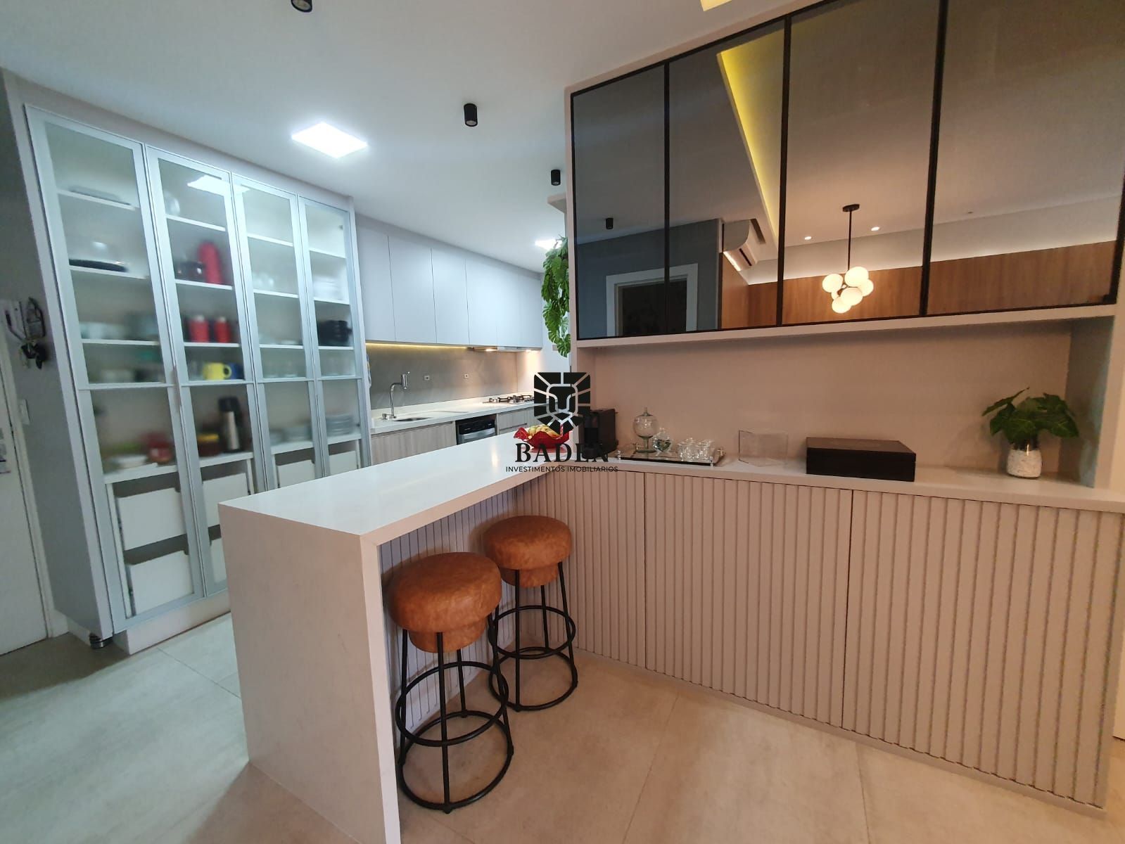 Apartamento à venda com 3 quartos, 116m² - Foto 14