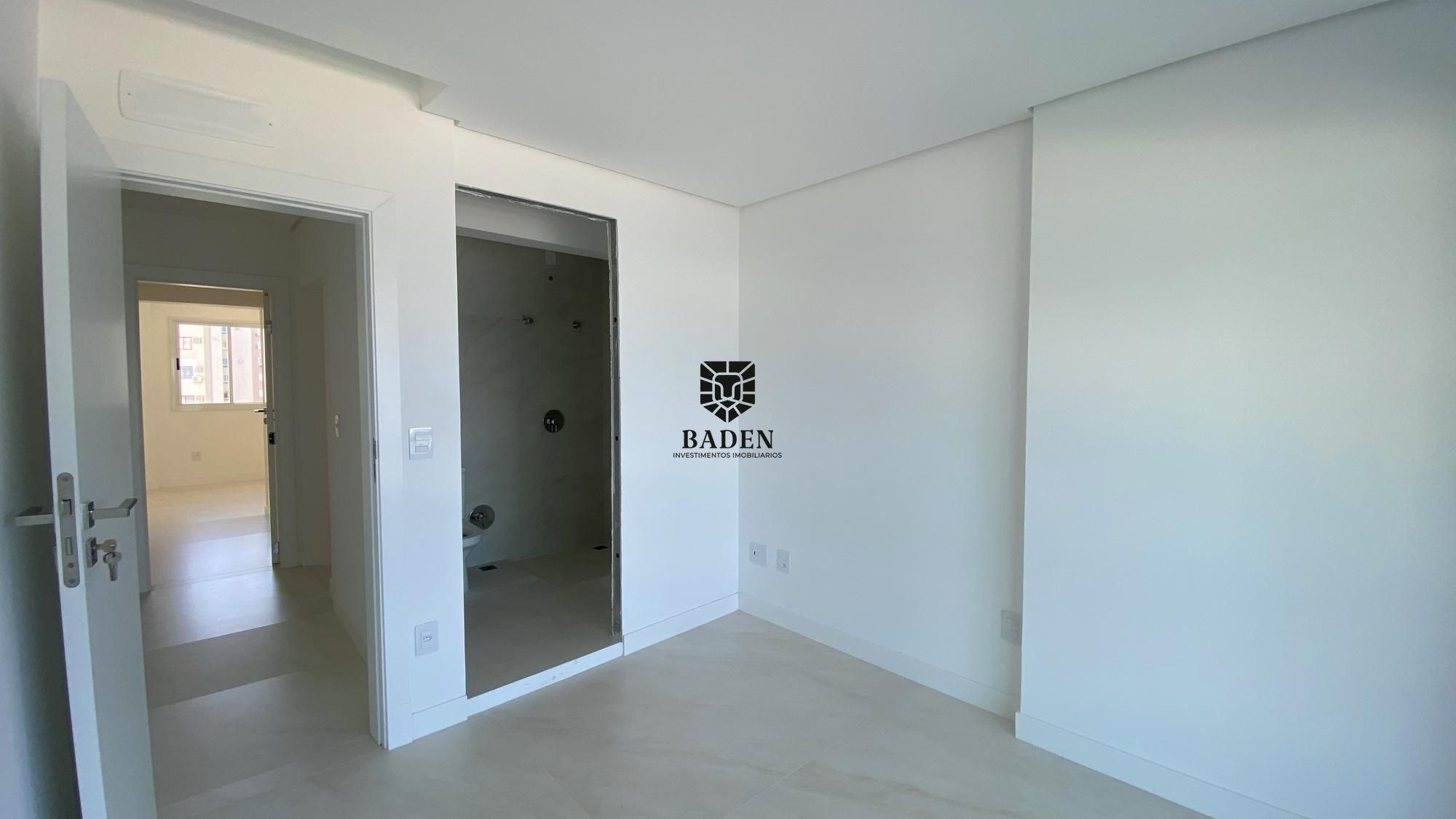 Apartamento à venda com 3 quartos, 144m² - Foto 12