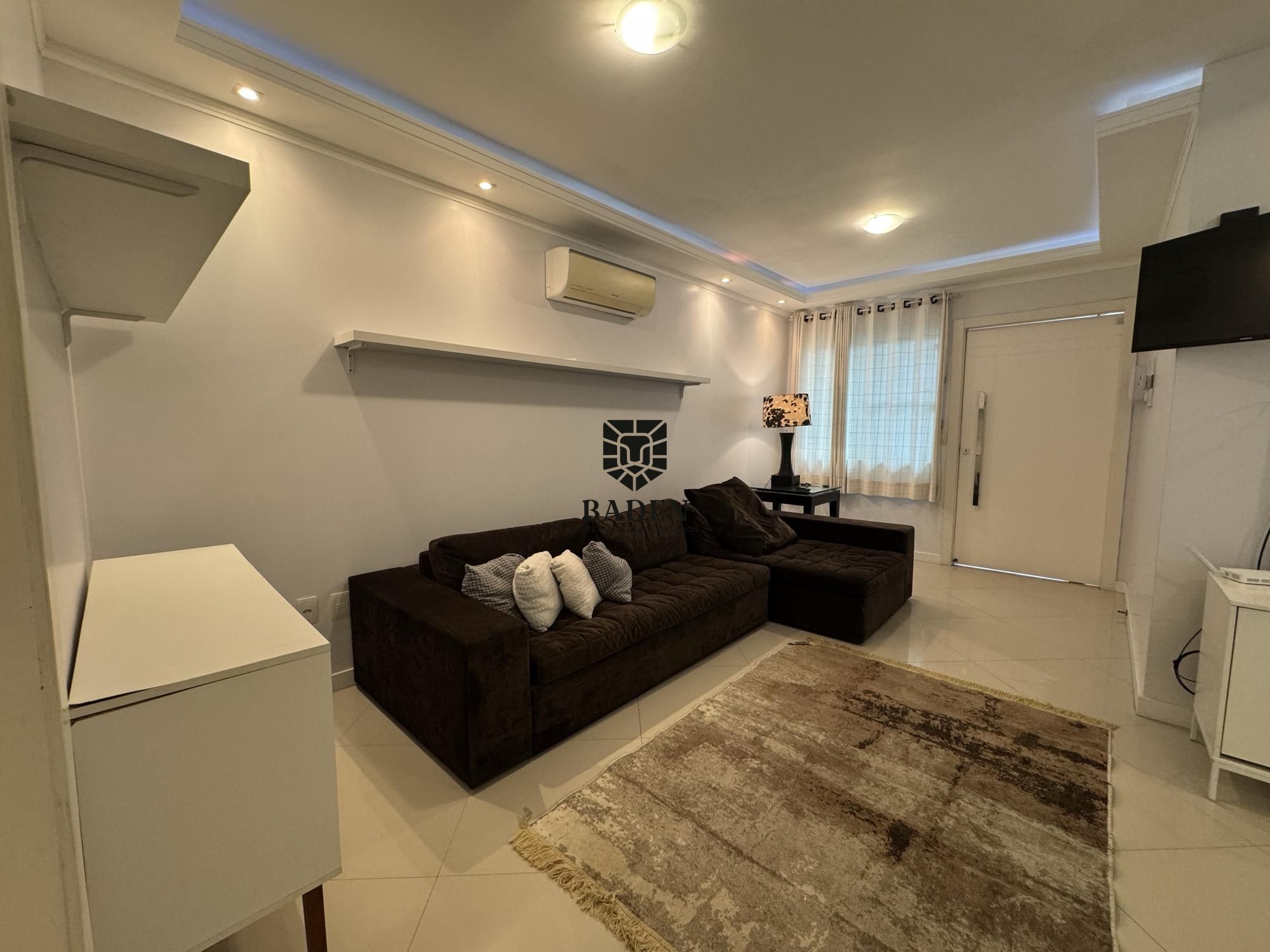 Casa à venda e aluguel com 3 quartos, 255m² - Foto 1