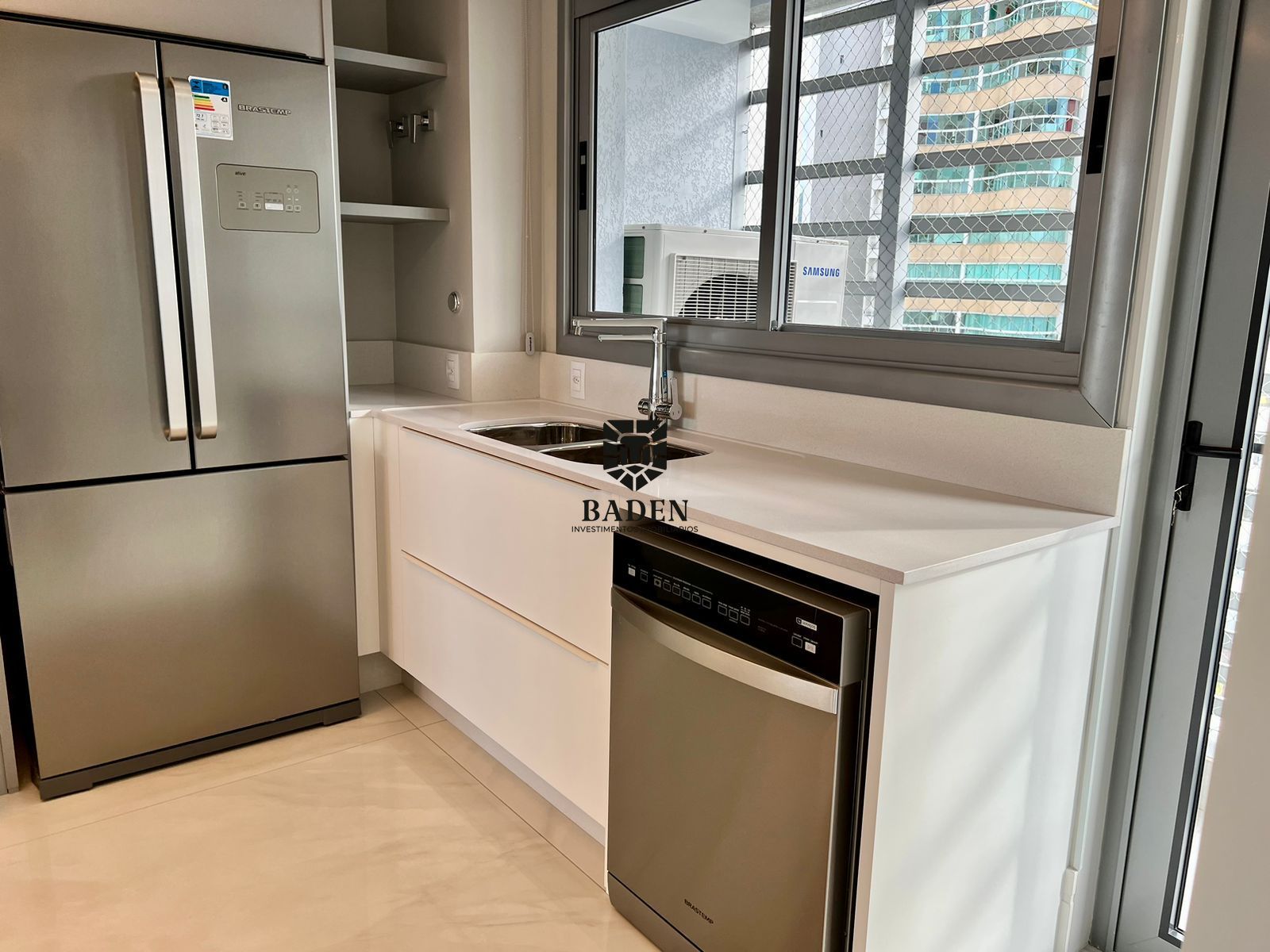 Apartamento à venda com 4 quartos, 264m² - Foto 31