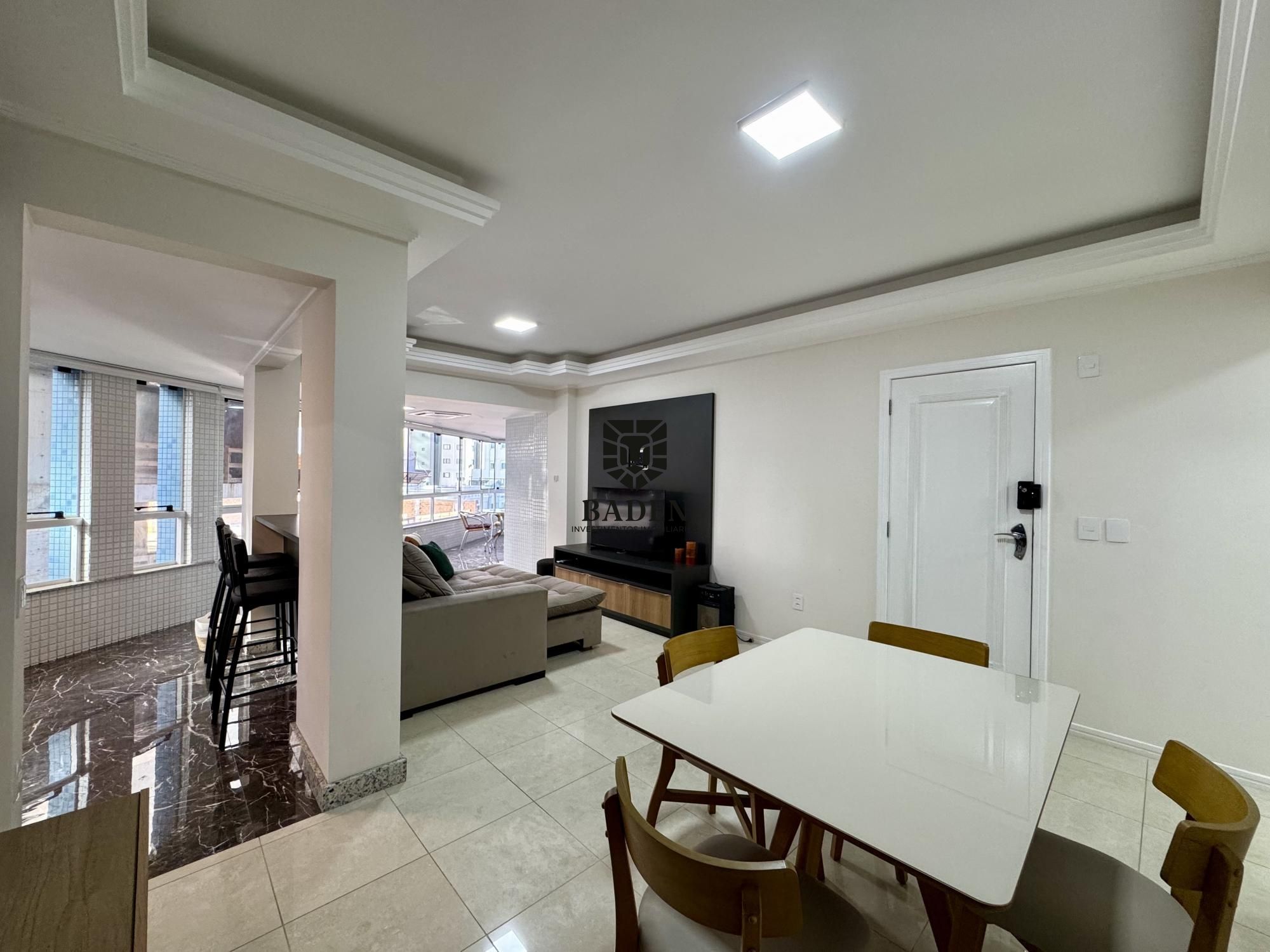 Apartamento para alugar com 3 quartos, 140m² - Foto 3