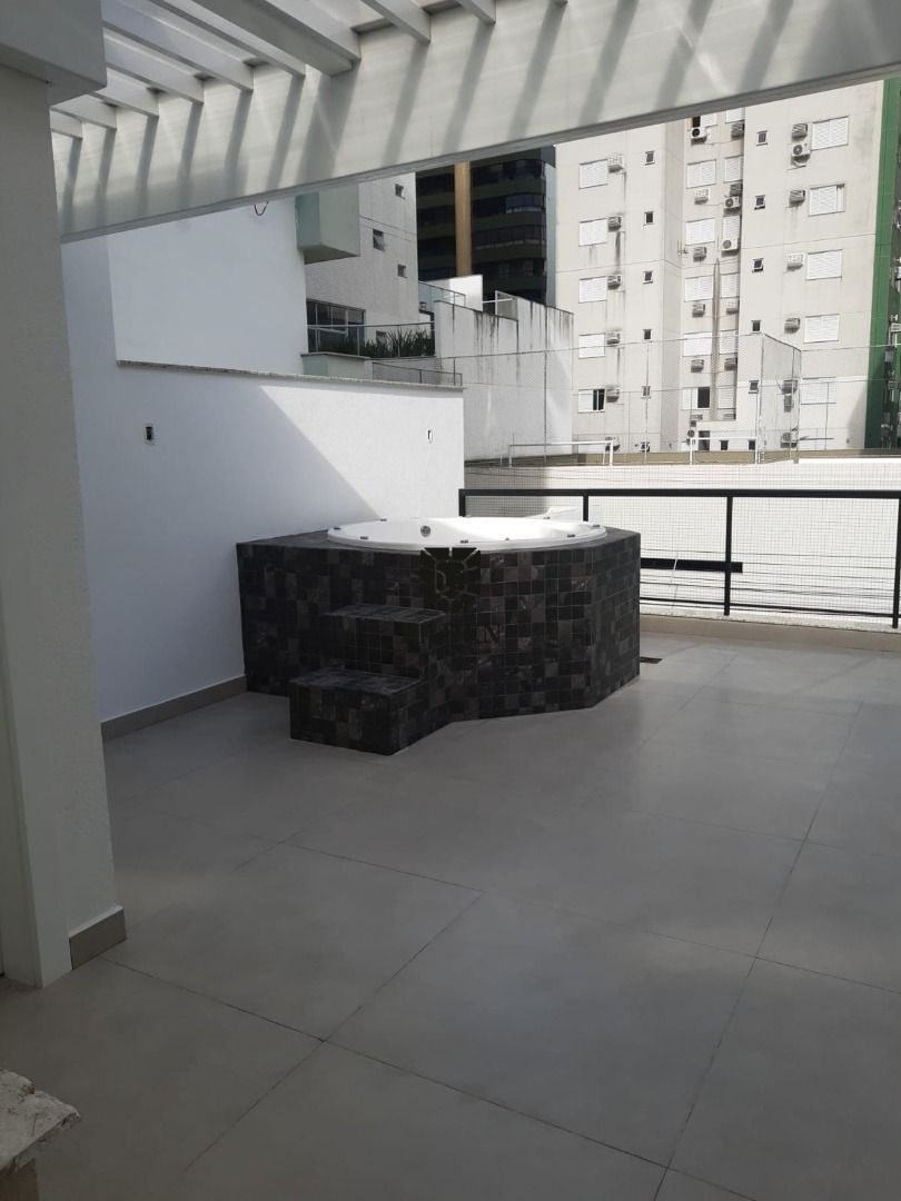 Sobrado à venda com 3 quartos, 220m² - Foto 10