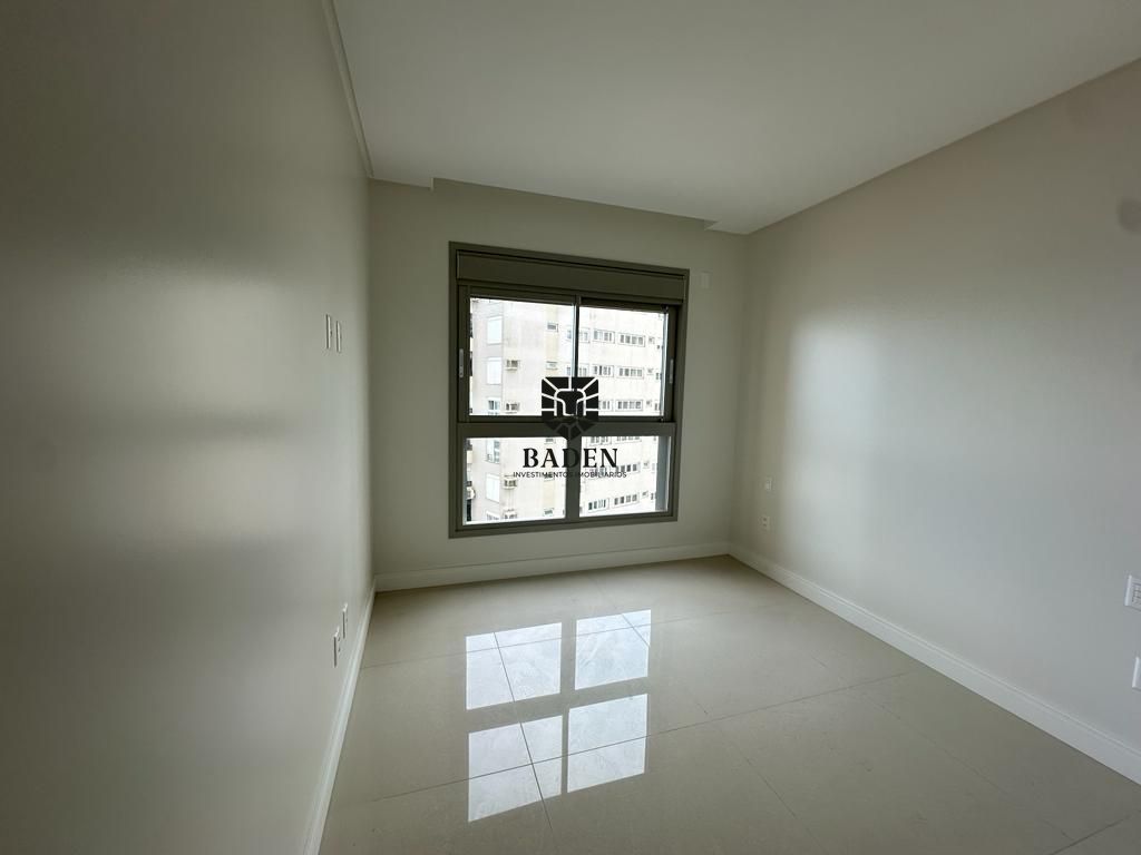 Apartamento à venda com 4 quartos, 160m² - Foto 11