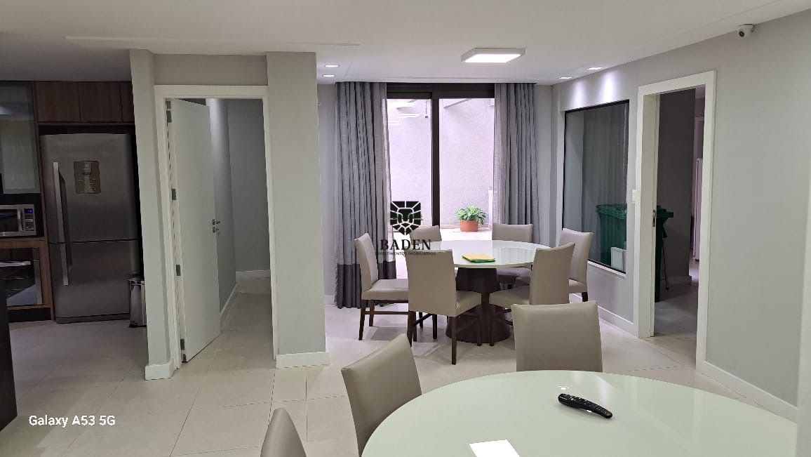 Apartamento à venda com 2 quartos, 140m² - Foto 53