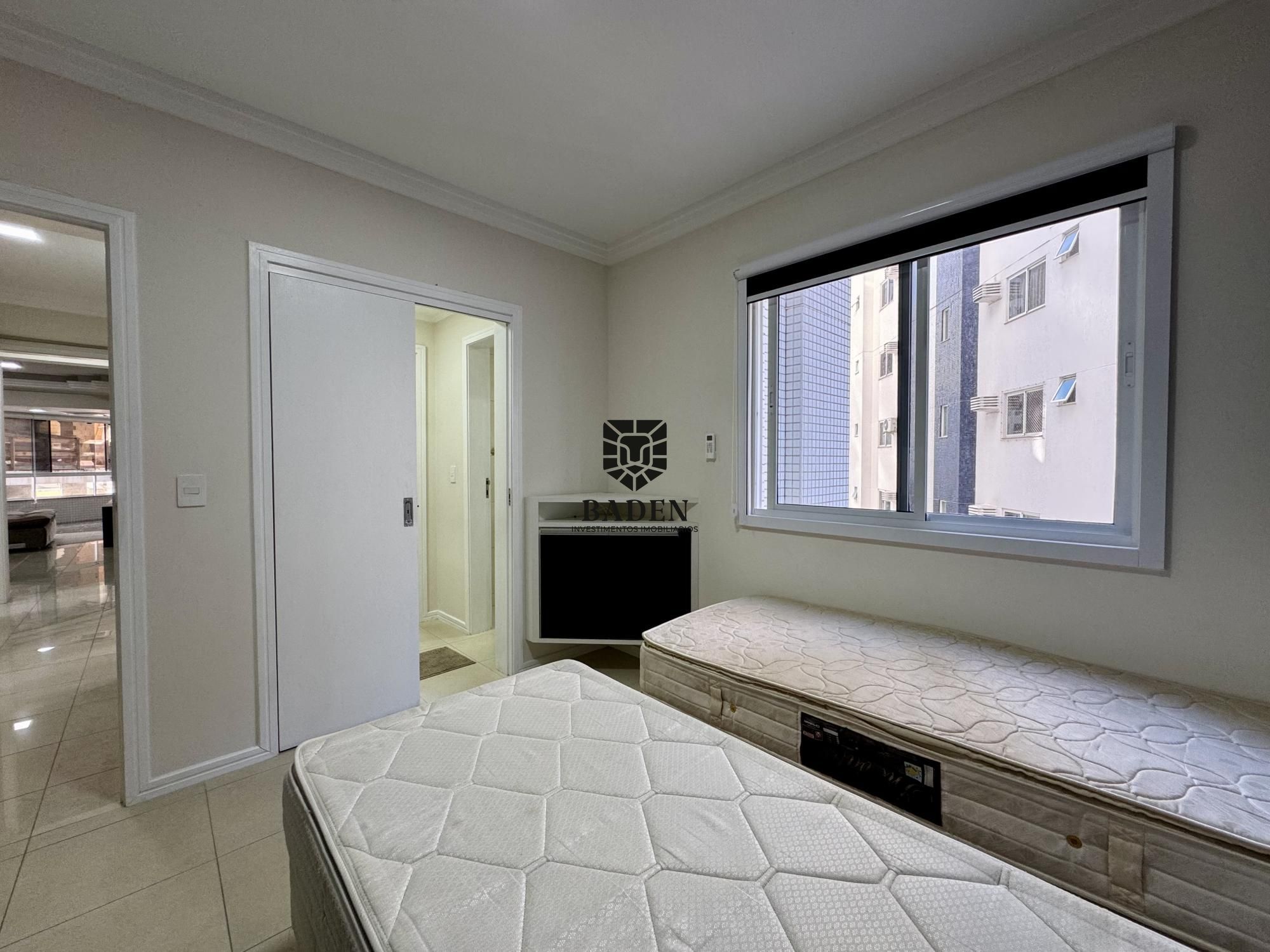 Apartamento para alugar com 3 quartos, 140m² - Foto 39