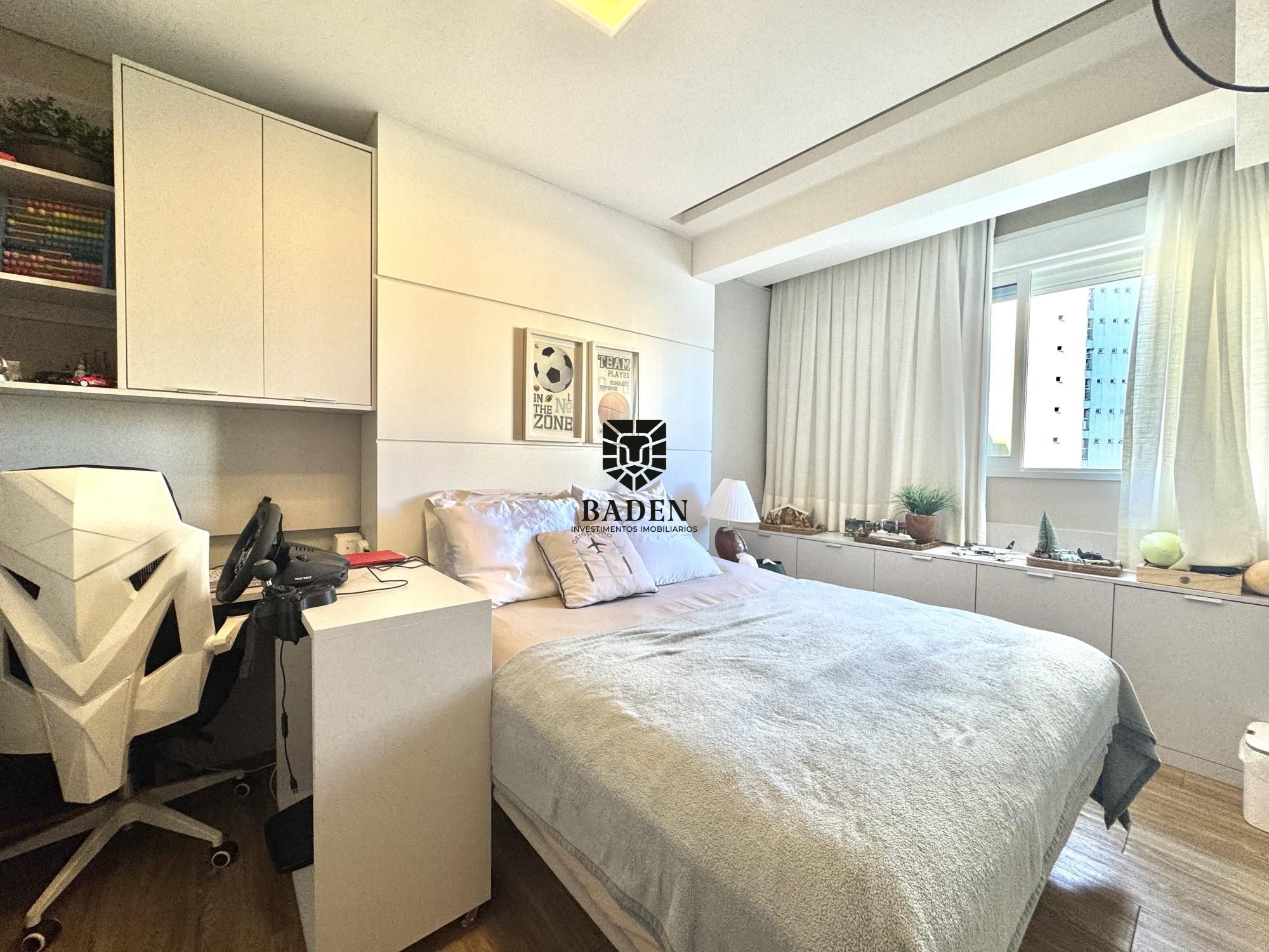 Apartamento à venda com 4 quartos, 214m² - Foto 31