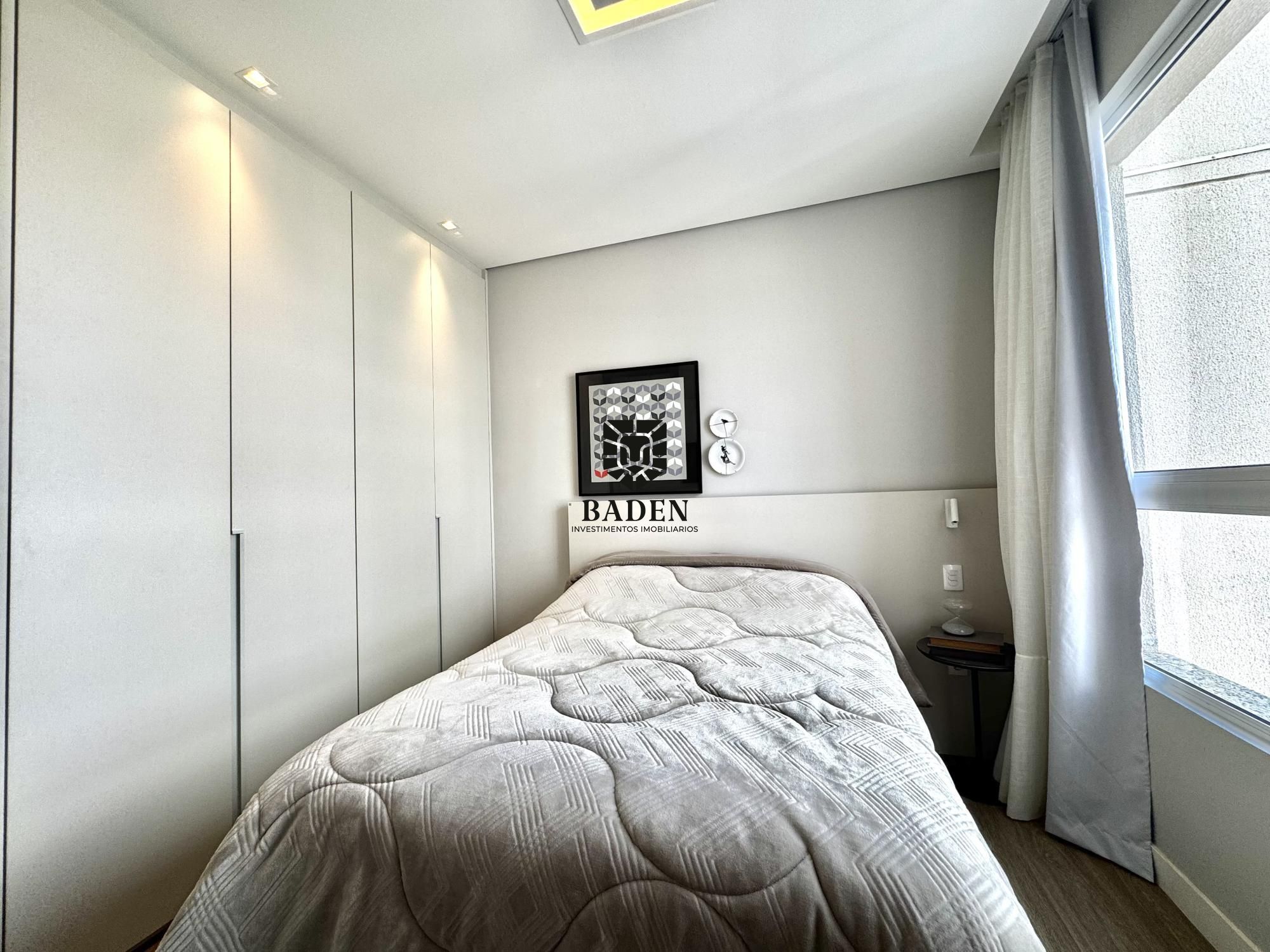 Apartamento à venda com 4 quartos, 143m² - Foto 14