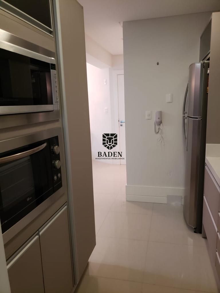 Apartamento à venda com 3 quartos, 131m² - Foto 23