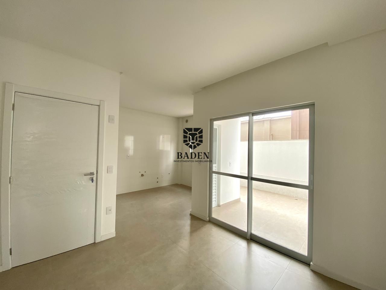 Apartamento à venda com 2 quartos, 65m² - Foto 4