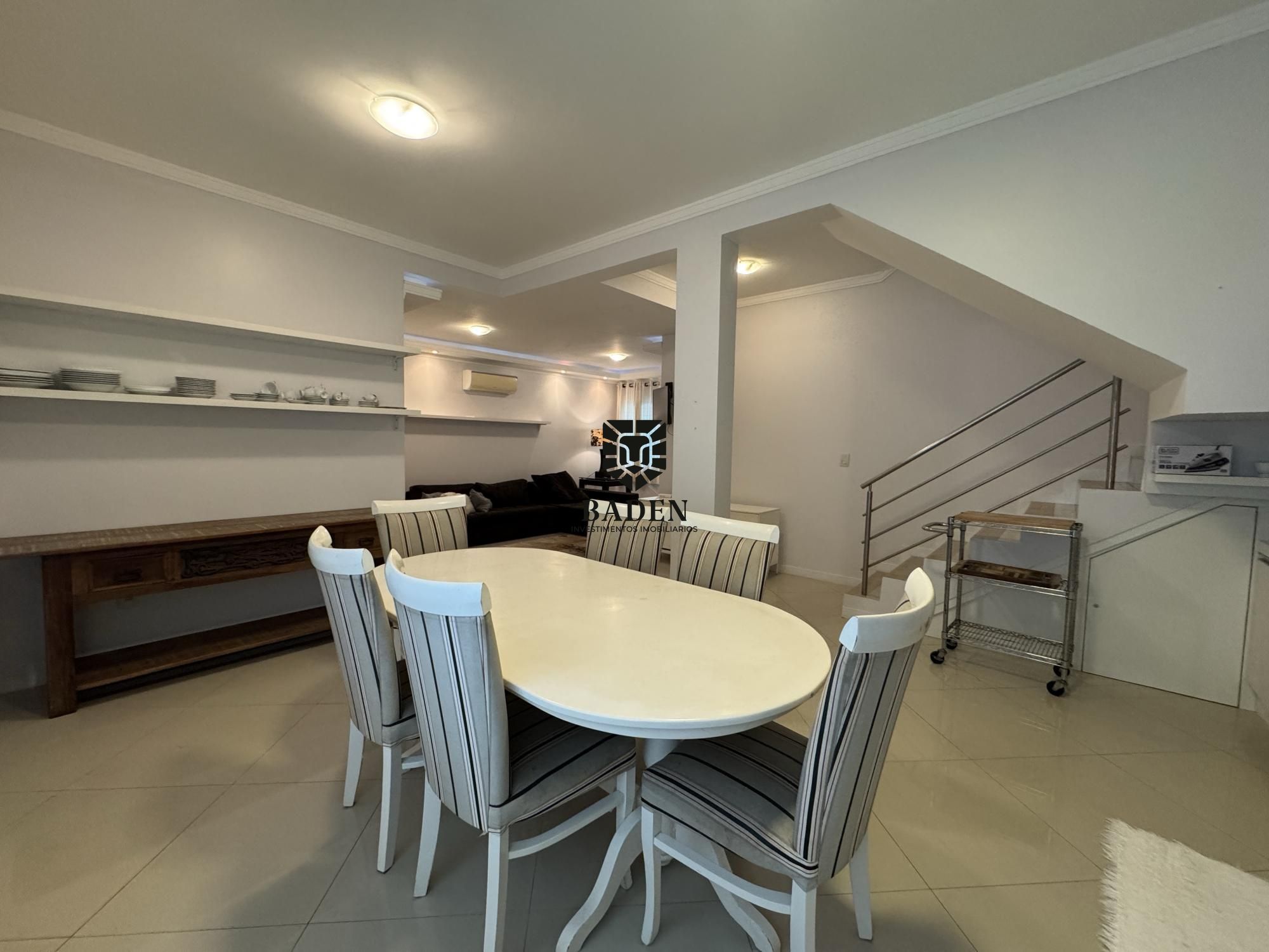 Casa à venda e aluguel com 3 quartos, 255m² - Foto 7