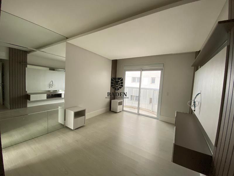 Apartamento à venda com 4 quartos, 237m² - Foto 29