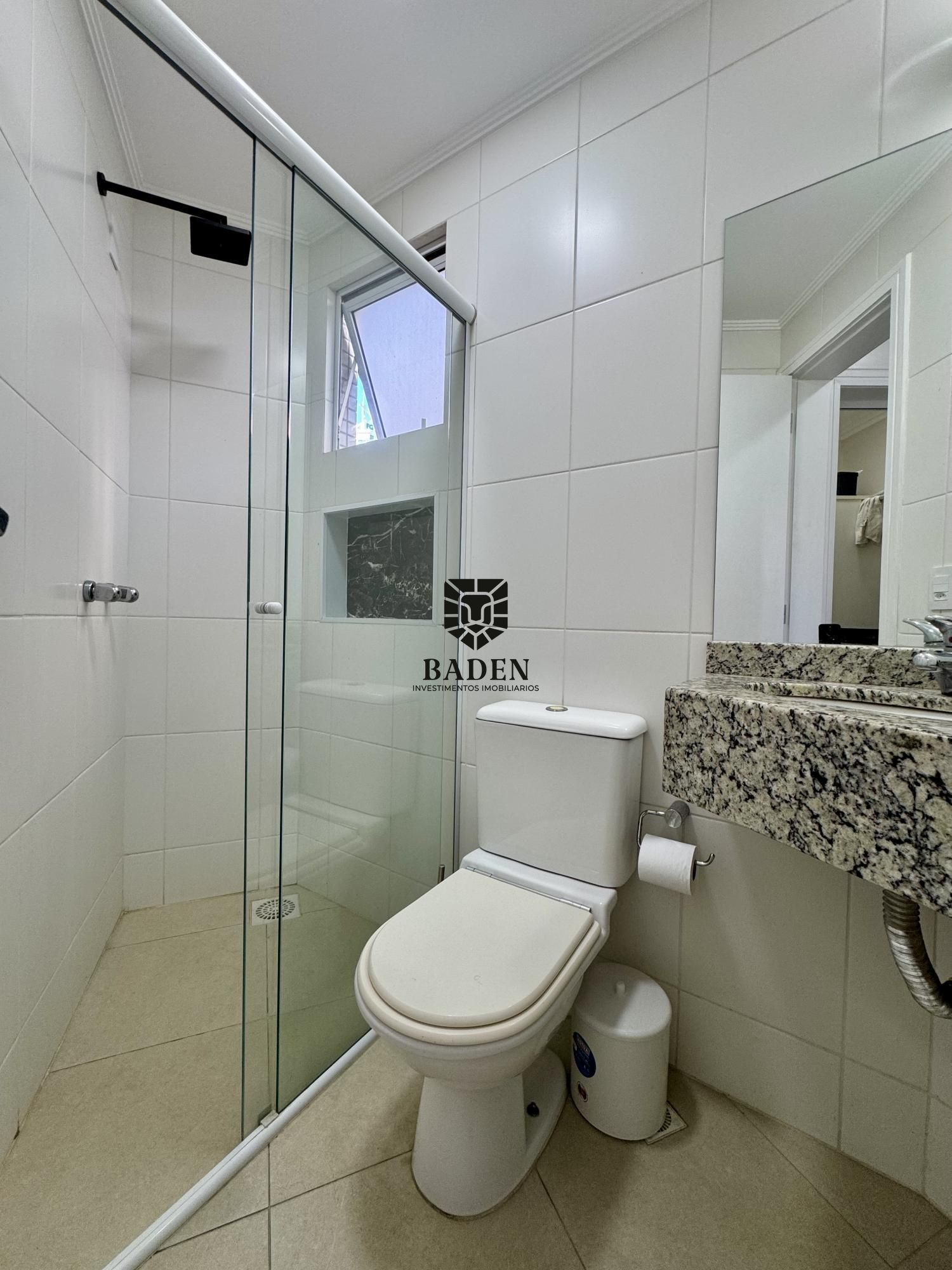 Apartamento para alugar com 3 quartos, 140m² - Foto 14