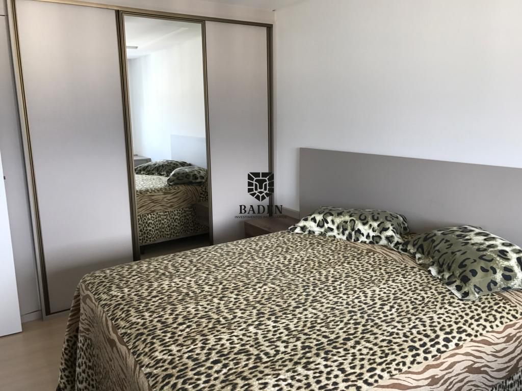 Apartamento à venda com 3 quartos, 121m² - Foto 9