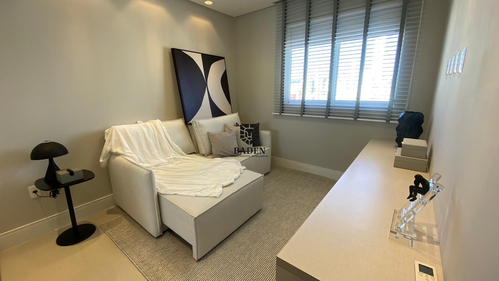 Apartamento à venda com 3 quartos, 136m² - Foto 13