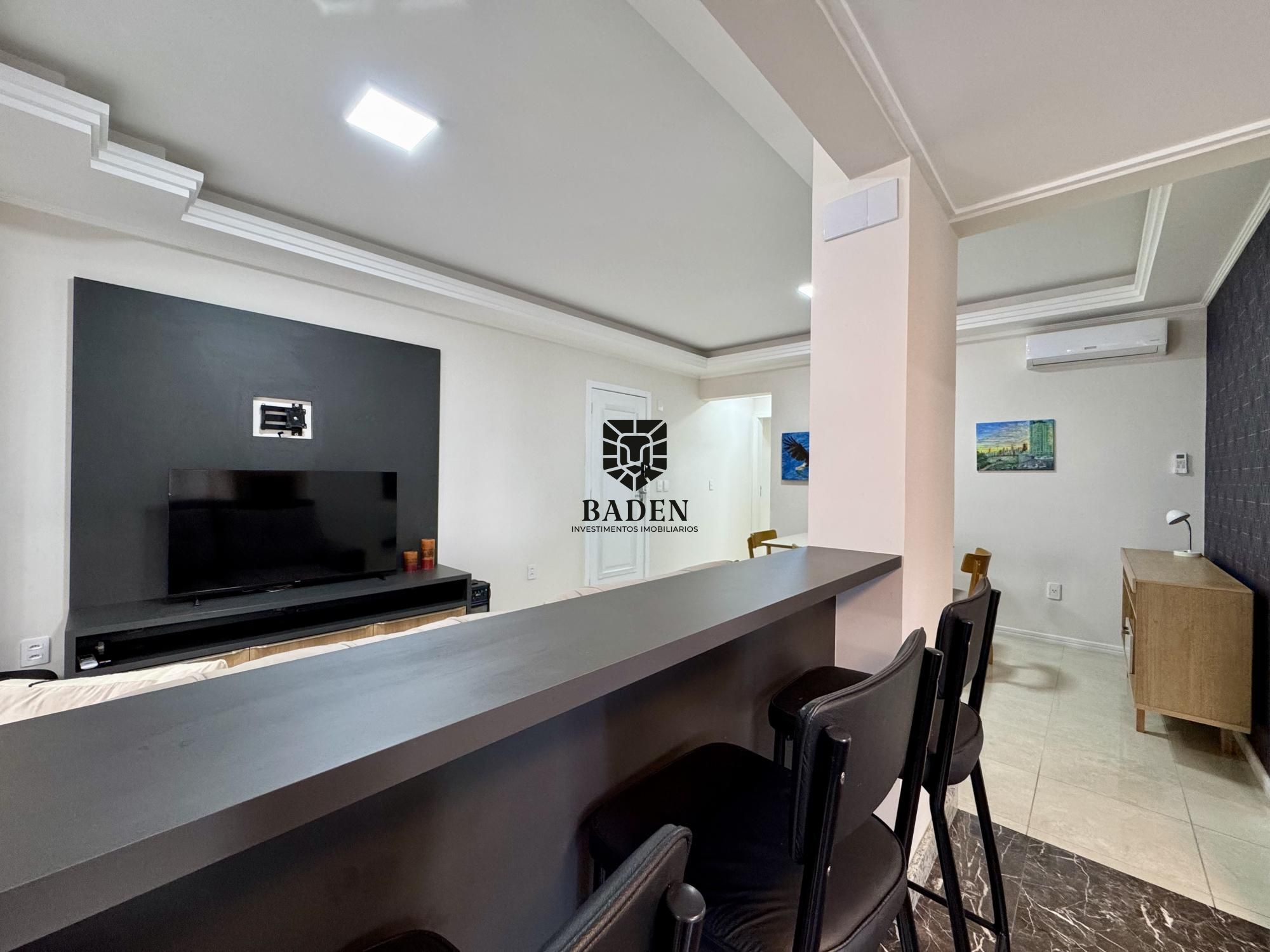 Apartamento para alugar com 3 quartos, 140m² - Foto 6