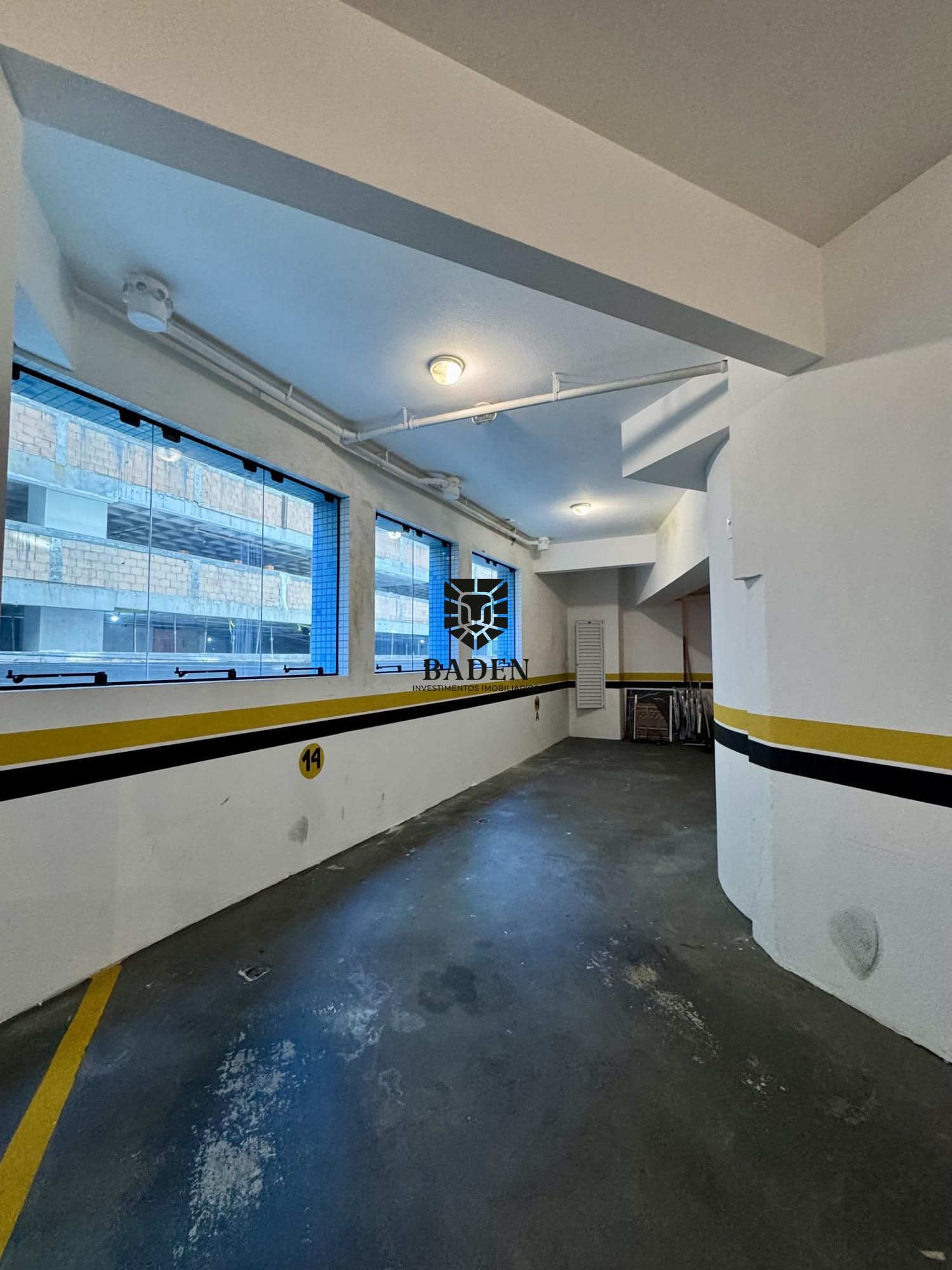 Apartamento para alugar com 3 quartos, 140m² - Foto 41
