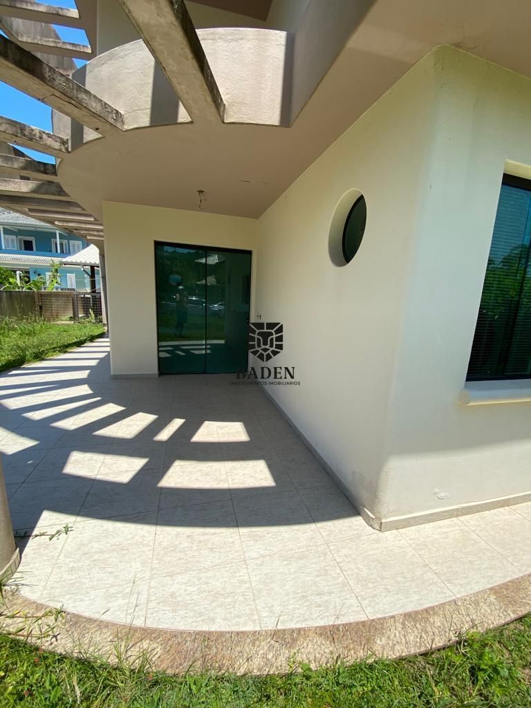 Casa à venda com 3 quartos, 250m² - Foto 8